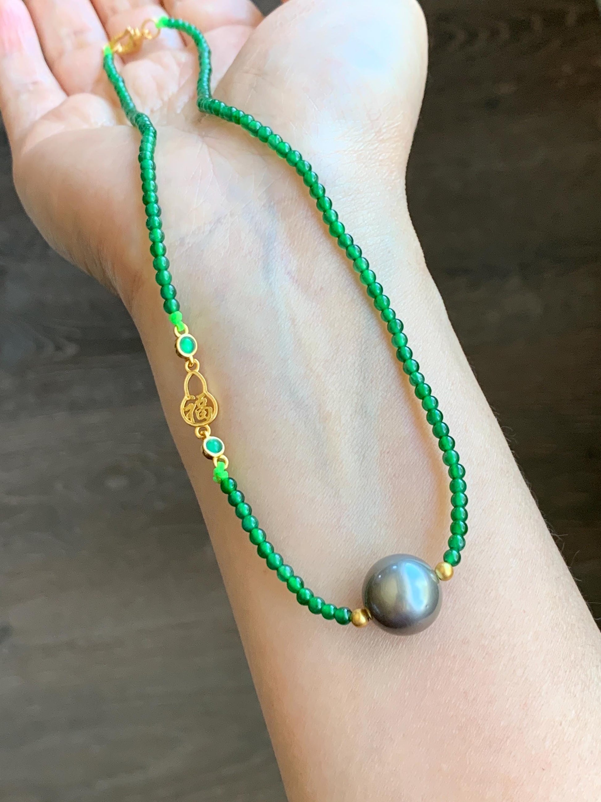 Natural Grade A Guatemalan Icy Translucent Vibrant Green Jadeite Genuine Tahitian Pearl Sterling Silver Beaded Necklace 16” 天然冰危绿翡翠珠大溪地珍珠项链