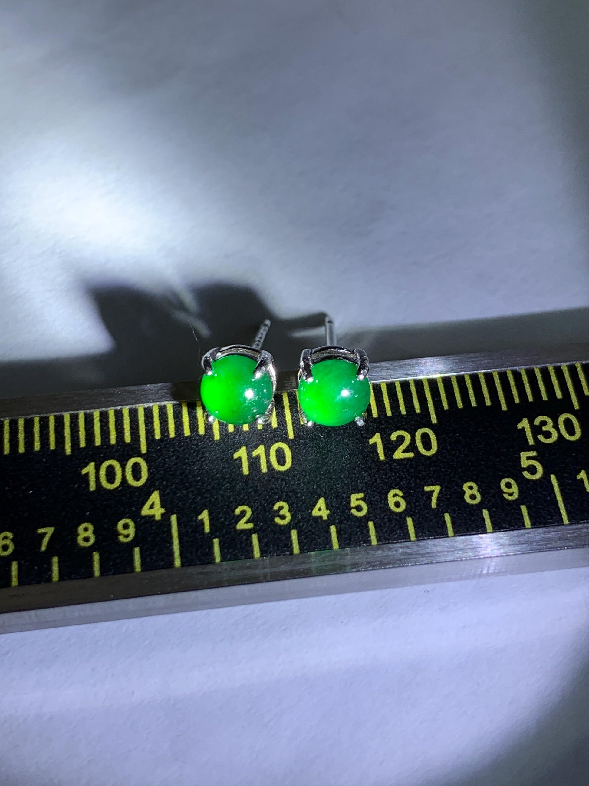 Petite Natural Grade A Guatemalan Icy Translucent Vibrant Green Jade Jadeite Round Stud Earrings Sterling Silver 4.8mm 天然冰危绿翡翠小圆蛋面银镶耳钉 XYW50