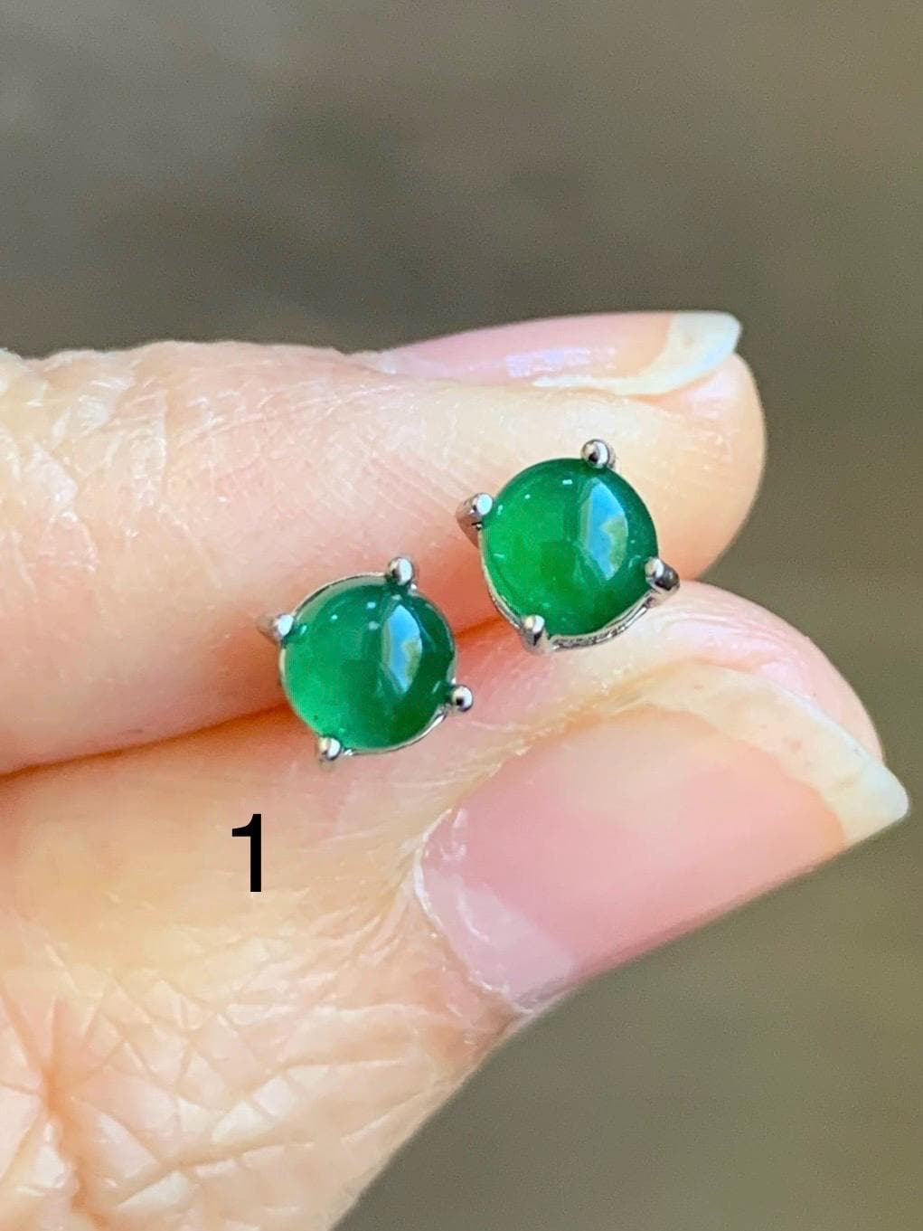 Petite Natural Grade A Guatemalan Icy Translucent Vibrant Green Jade Jadeite Round Stud Earrings Sterling Silver 天然冰危绿翡翠小圆蛋面银镶耳钉 XYW33