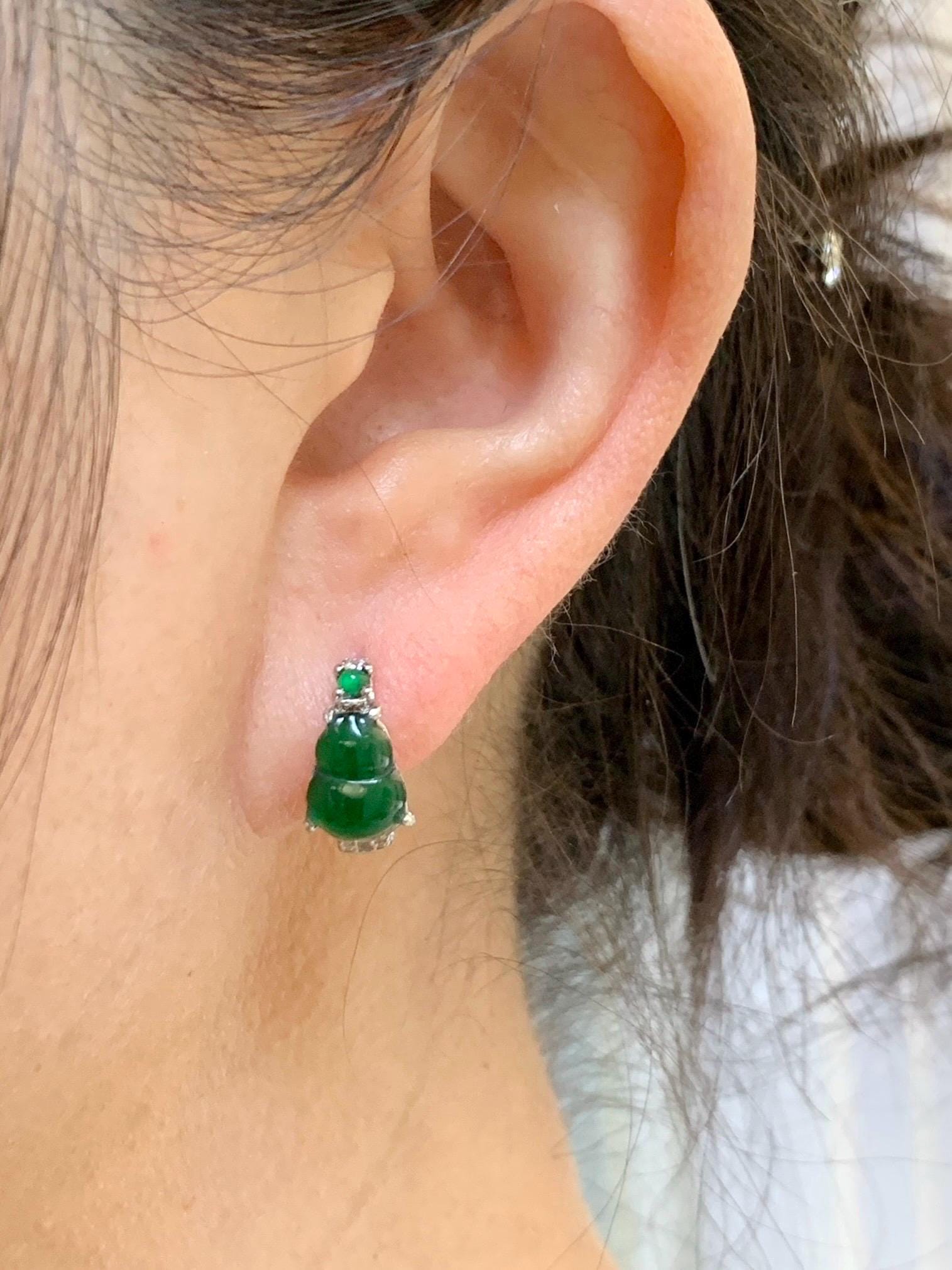 Natural Grade A Guatemalan Icy Translucent Vibrant Green Jade Jadeite Hulu Gourd Huggie Hoop Earrings Sterling Silver 天然冰危绿翡翠葫芦银镶耳包 DHL130