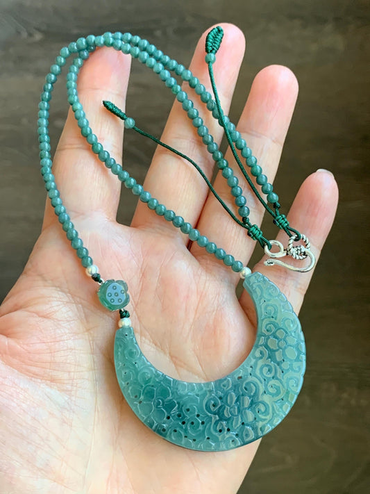 Natural Icy Translucent Teal Marbled Jadeite Openwork Engraved Crescent Moon Pendant Sterling Silver Beaded Necklace 天然冰胶蓝飘花翡翠玉横圆珠项链 MLLH823