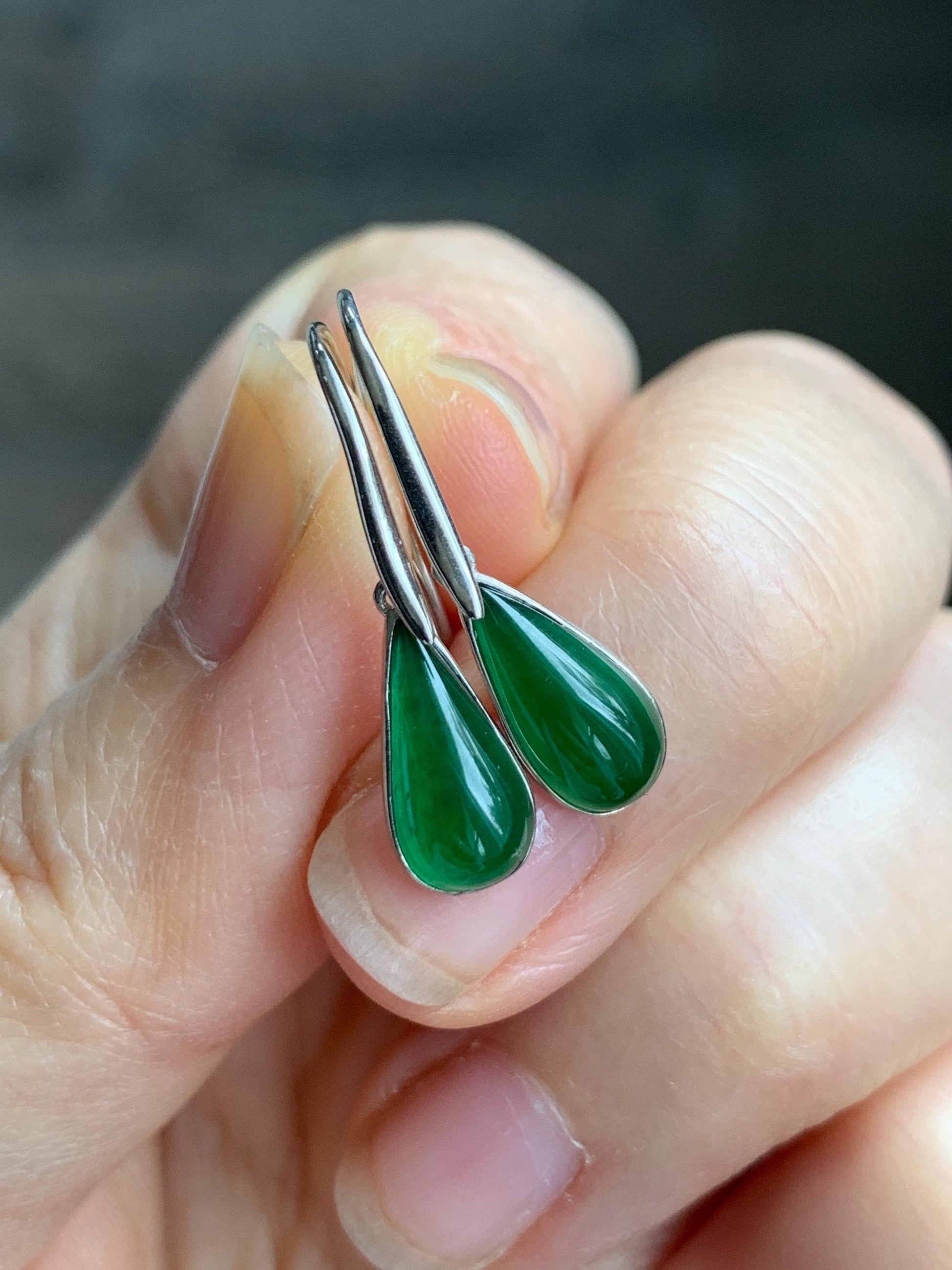 Certified Natural Guatemalan Icy Translucent Vibrant Green Jade Jadeite Teardrop Dangle Hook Earrings Sterling Silver 天然冰危绿翡翠水滴银镶耳钩耳吊 7432