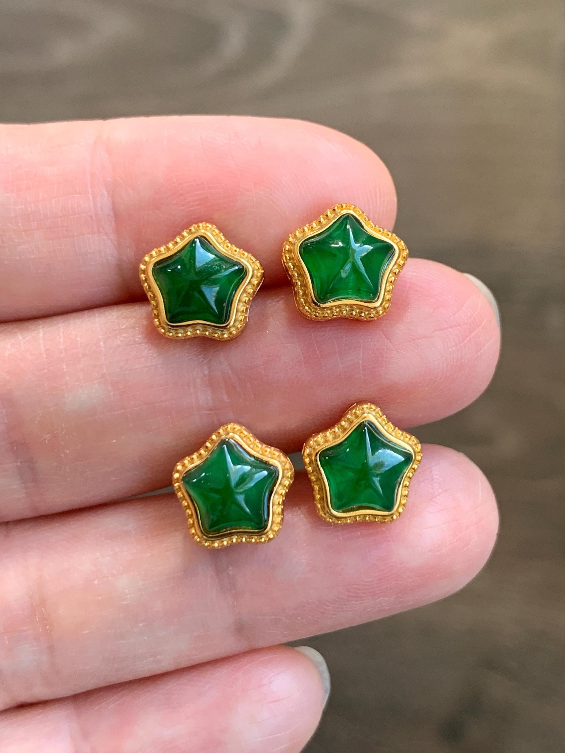 Natural Grade A Guatemalan Icy Translucent Vibrant Green Jadeite Star Stud Earrings Sterling Silver Yellow Gold Overlay 天然冰危绿翡翠星星银耳钉 XWX120