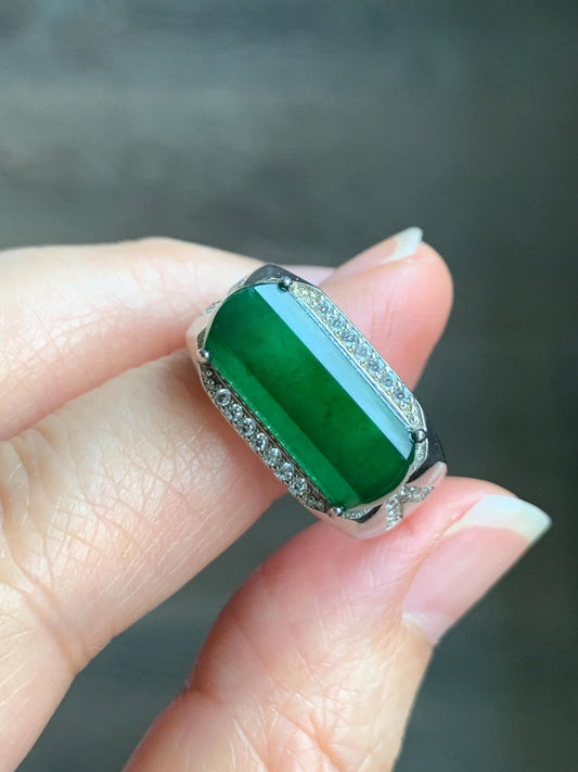 Natural Grade A Guatemalan Icy Translucent Vibrant Green Jadeite Saddle Ring Sterling Silver Size 9.5 US Adjustable 天然冰危绿翡翠马鞍银镶戒指 MAC220