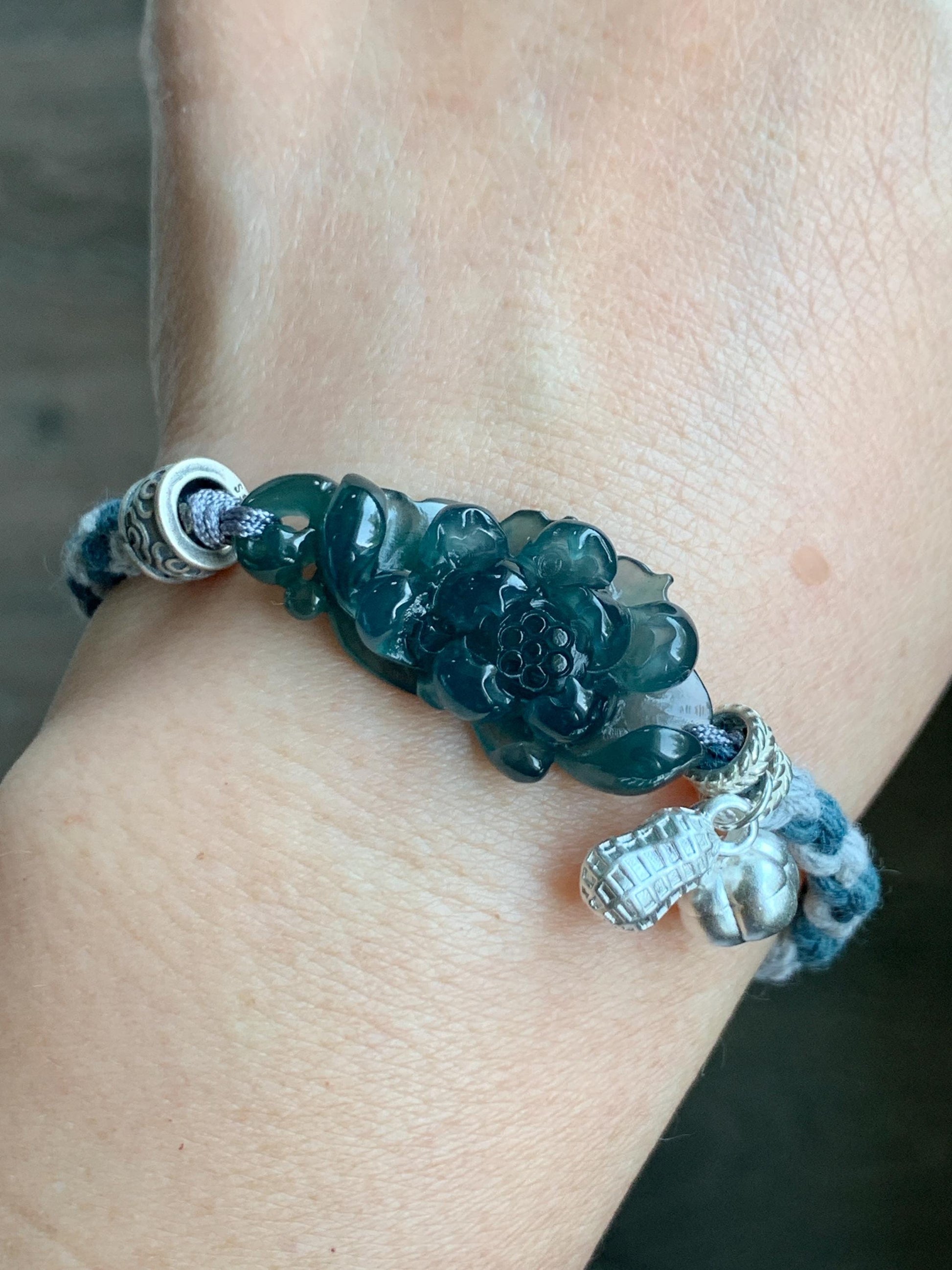 Natural Grade A Guatemalan Icy Translucent Dark Indigo Blue Jadeite Lotus Flower Sterling Silver Rope Bracelet 6.25”-8.25” 10g 天然冰危深蓝翡翠莲花手绳