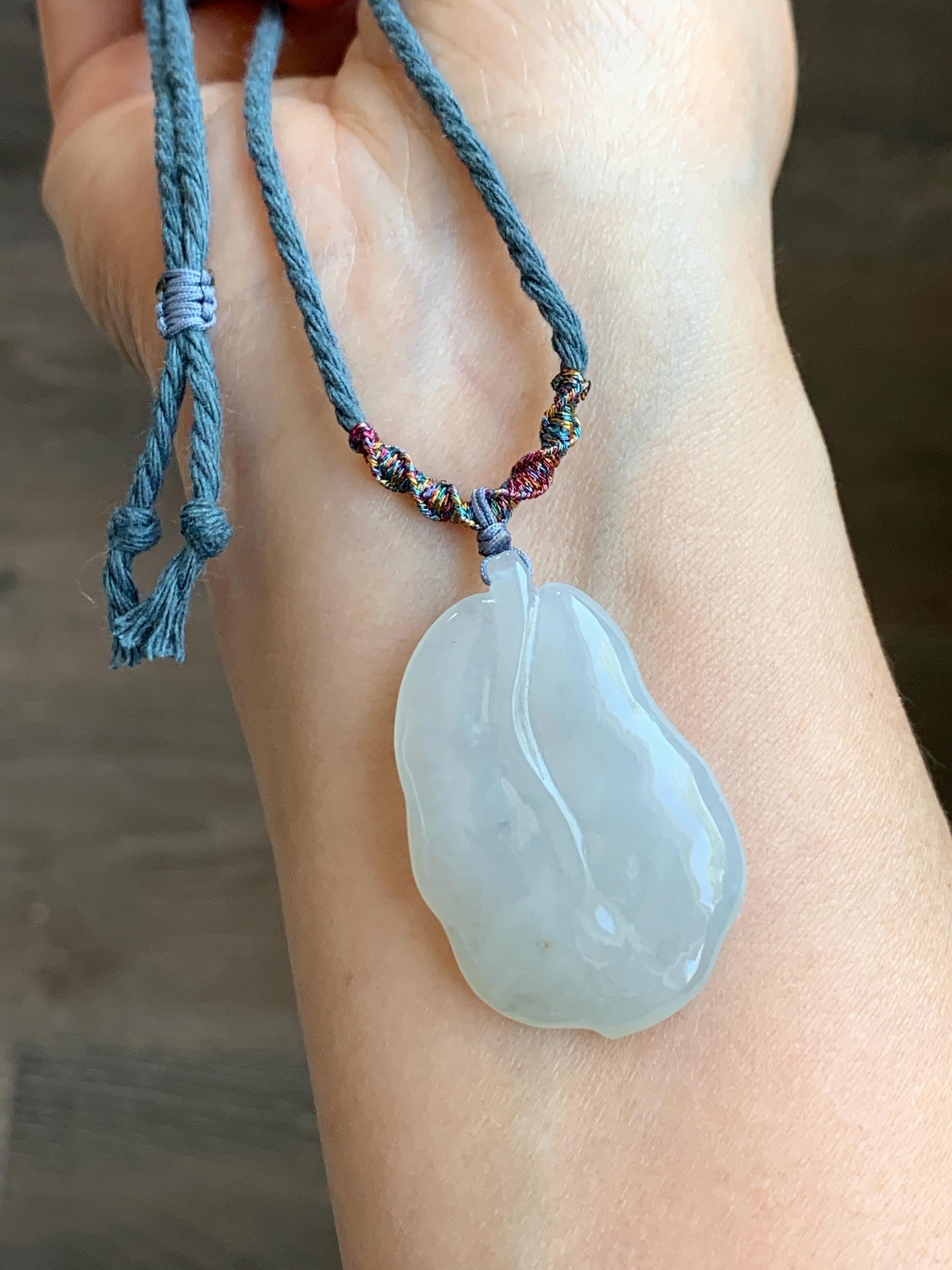 Natural Grade A Icy Translucent Gelatinous Pastel Green Jadeite Leaf Pendant Rope Necklace 25" Adjustable 14g 天然老种冰晴底翡翠大叶有成吊坠项链 MBY220