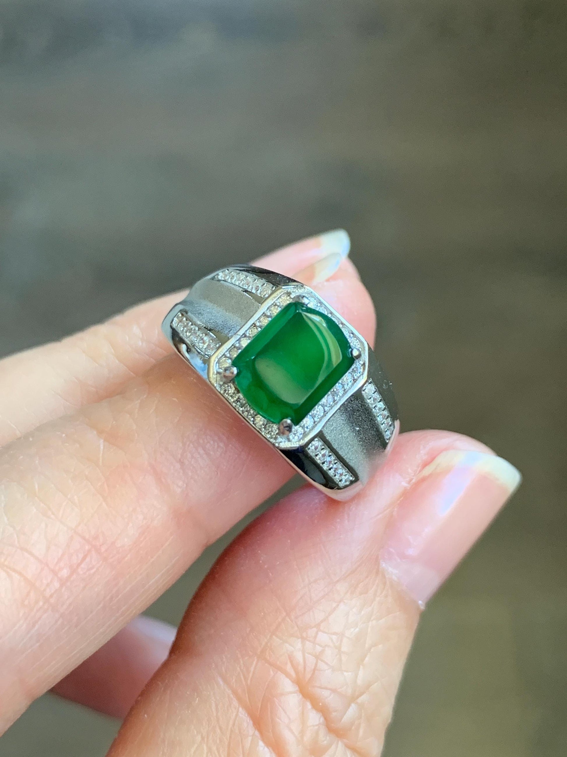 Natural Grade A Guatemalan Icy Translucent Vibrant Green Faceted Jadeite Ring Sterling Silver Size Adjustable 天然冰危绿翡翠切割面银镶戒指 EML110