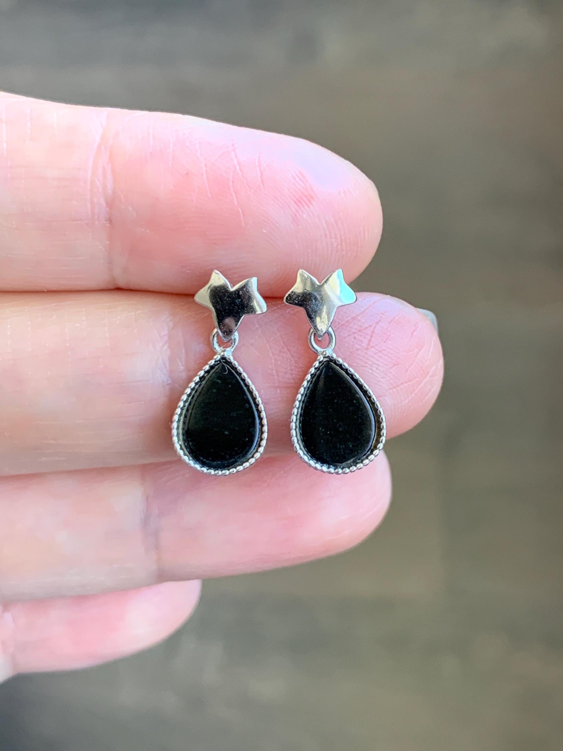 Natural Grade A Translucent Black Jade Jadeite Teardrop Design Stud Earrings Sterling Silver & Rose Gold Finish 天然透绿墨翠翡翠水滴银镶耳钉 SDM110