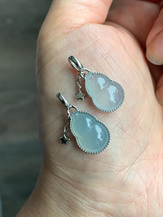 Certified Natural Grade A Icy Highly Translucent White Or Light Blue Jadeite Hulu Gourd Pendant Sterling Silver 天然起冰起光翡翠葫芦镶嵌吊坠