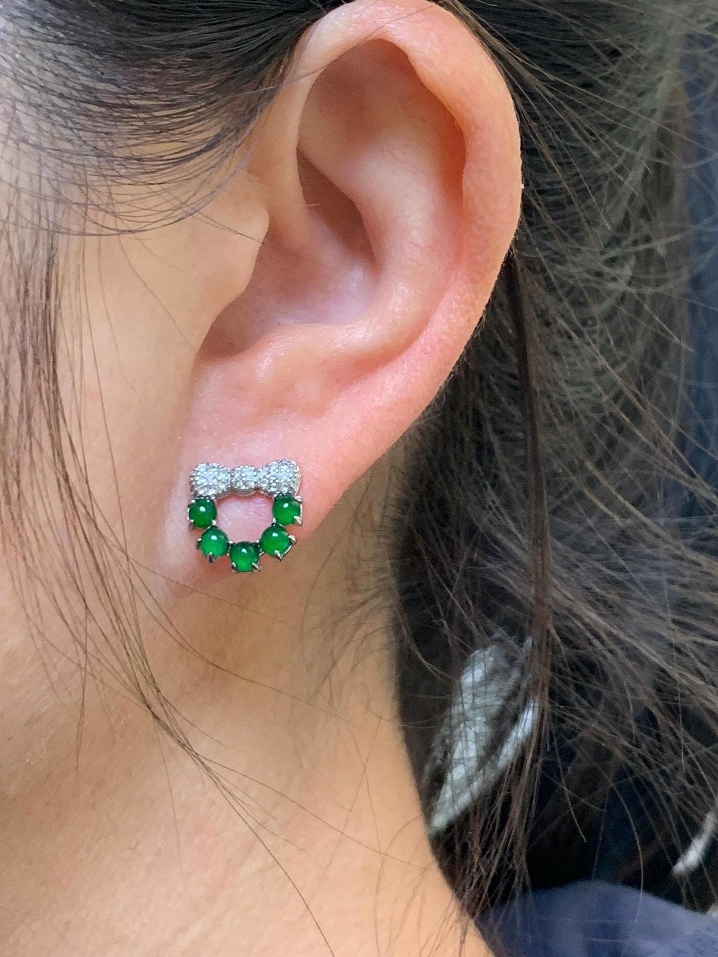 Natural Guatemalan Grade A Icy Translucent Vibrant Green Jadeite Wreath Design Stud Earrings S925 Sterling Silver 2g 天然冰危绿翡翠银镶耳钉 WLQ120