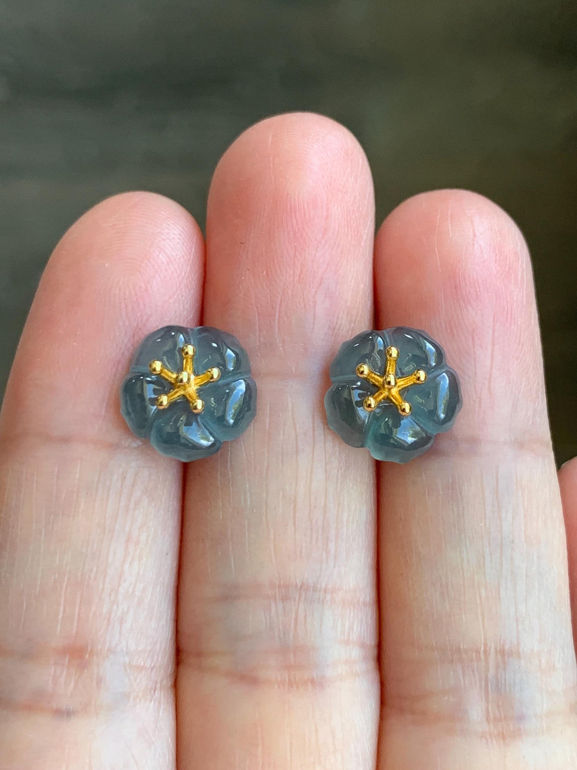 Natural Guatemalan Icy Highly Translucent Gelatinous Deep Indigo Blue Jadeite Cherry Blossom Stud Earring Sterling Silver 天然高冰危蓝翡翠梅花银镶耳钉