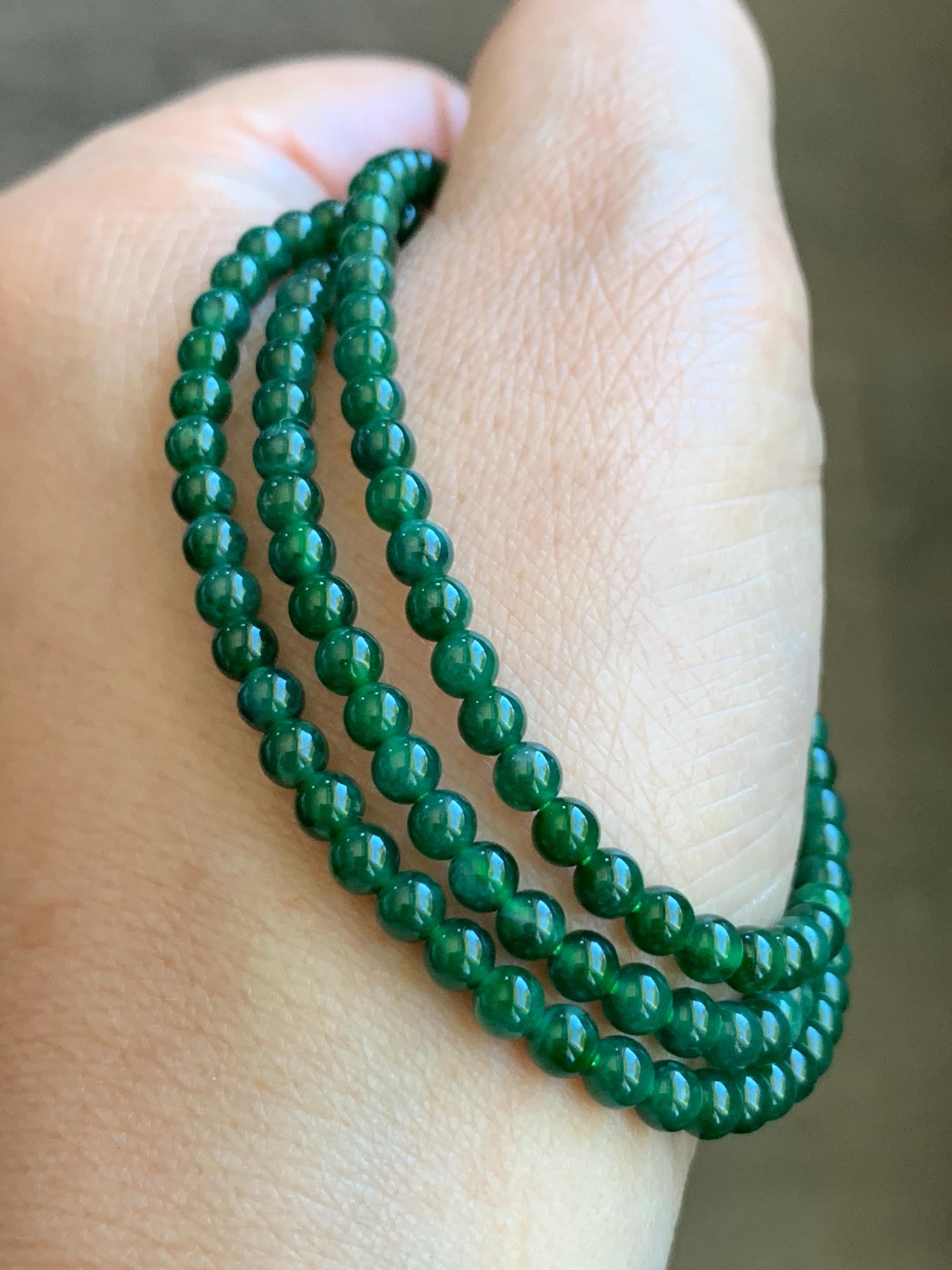 Certified Grade A Natural Guatemalan Icy Translucent Intense Green Jadeite Petite Beads Beaded Necklace 3.8mm 21” 14g 天然冰危绿翡翠小圆珠项链 1698