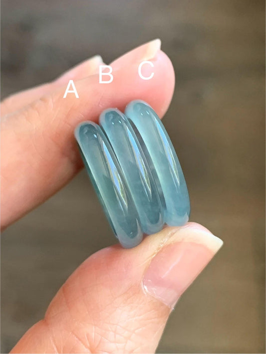 Natural Grade A Guatemalan Premium Icy Highly Translucent Pastel Teal Blue Jadeite Band Ring Size 6.5 US 天然冰危蓝起冰起光翡翠戒圈 DPH44