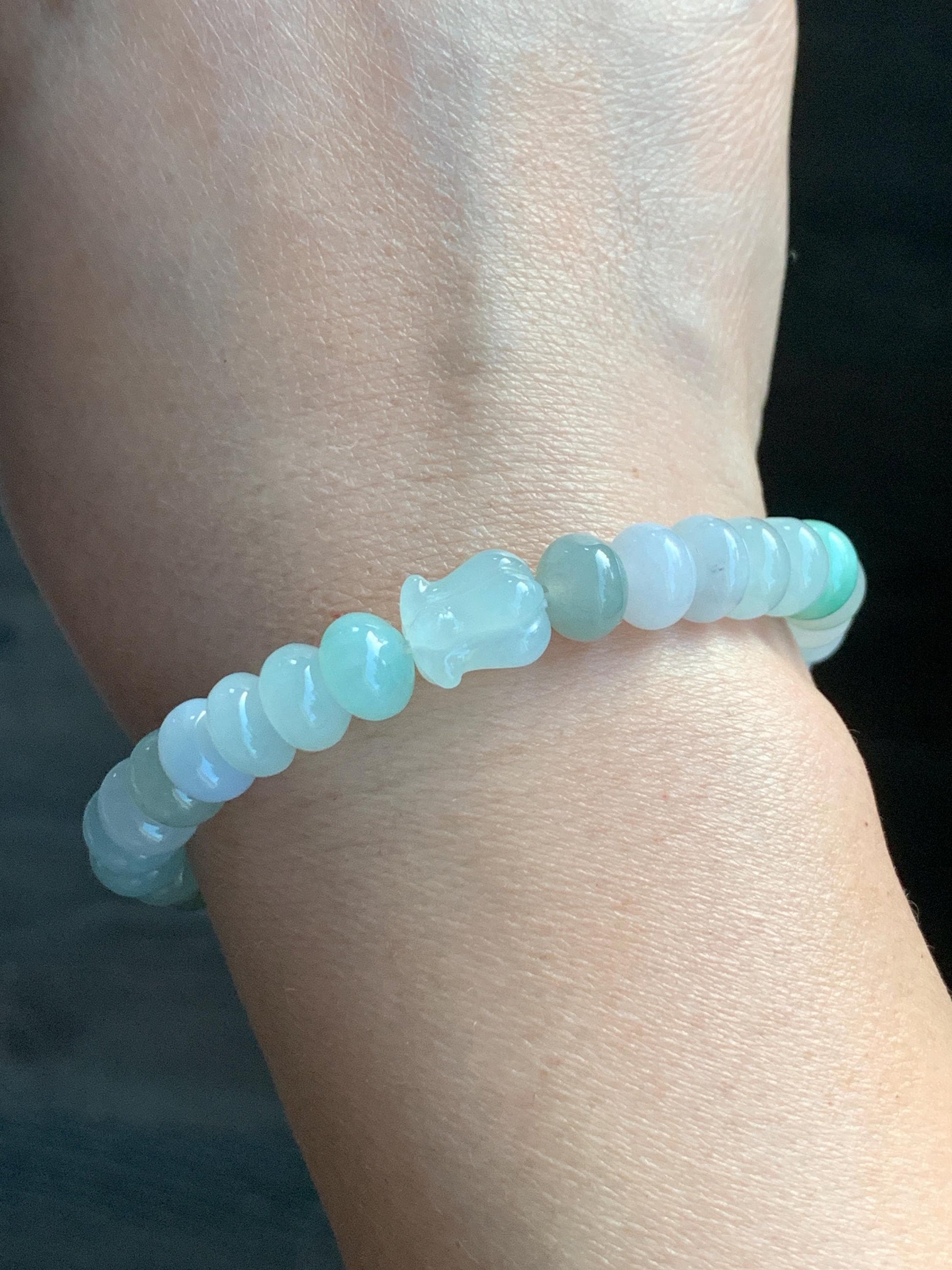 Natural Grade A Icy Translucent Multicolored Jadeite Flat Beads Carved Tulip Flower Charm Beaded Bracelet 7.25" 23g 天然冰多宝翡翠算盘珠郁金香珠手串 DBH-W
