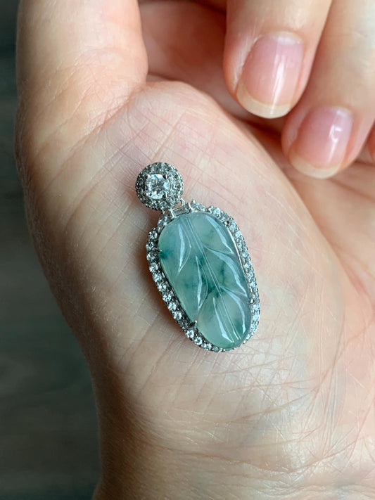 Small Natural Grade A Icy Highly Translucent Gelatinous Green Marbled Jadeite Leaf Pendant S925 Sterling Silver 天然冰胶飘绿花翡翠叶子银镶吊坠 YXR88-D