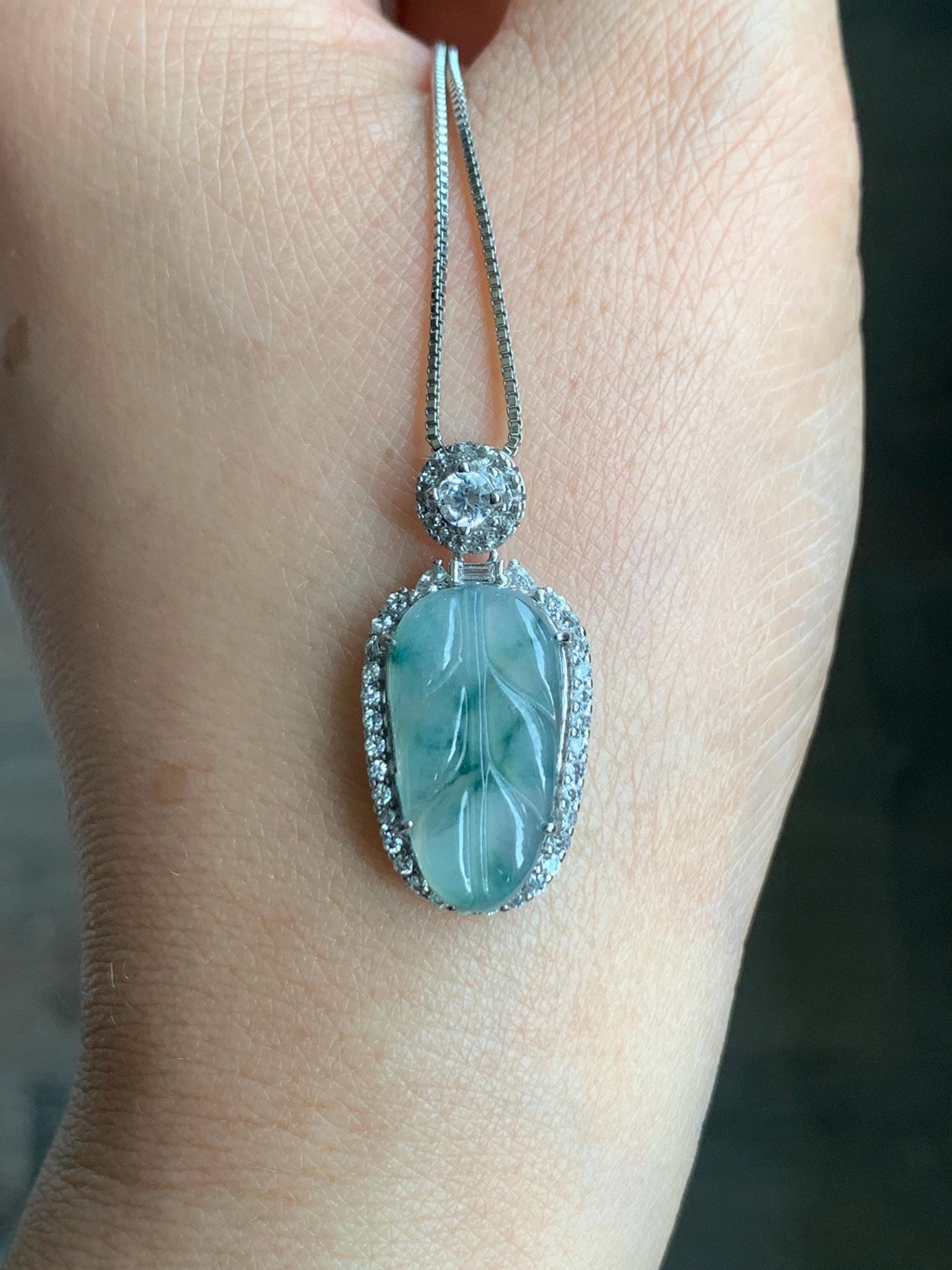 Small Natural Grade A Icy Highly Translucent Gelatinous Green Marbled Jadeite Leaf Pendant S925 Sterling Silver 天然冰胶飘绿花翡翠叶子银镶吊坠 YXR88-D