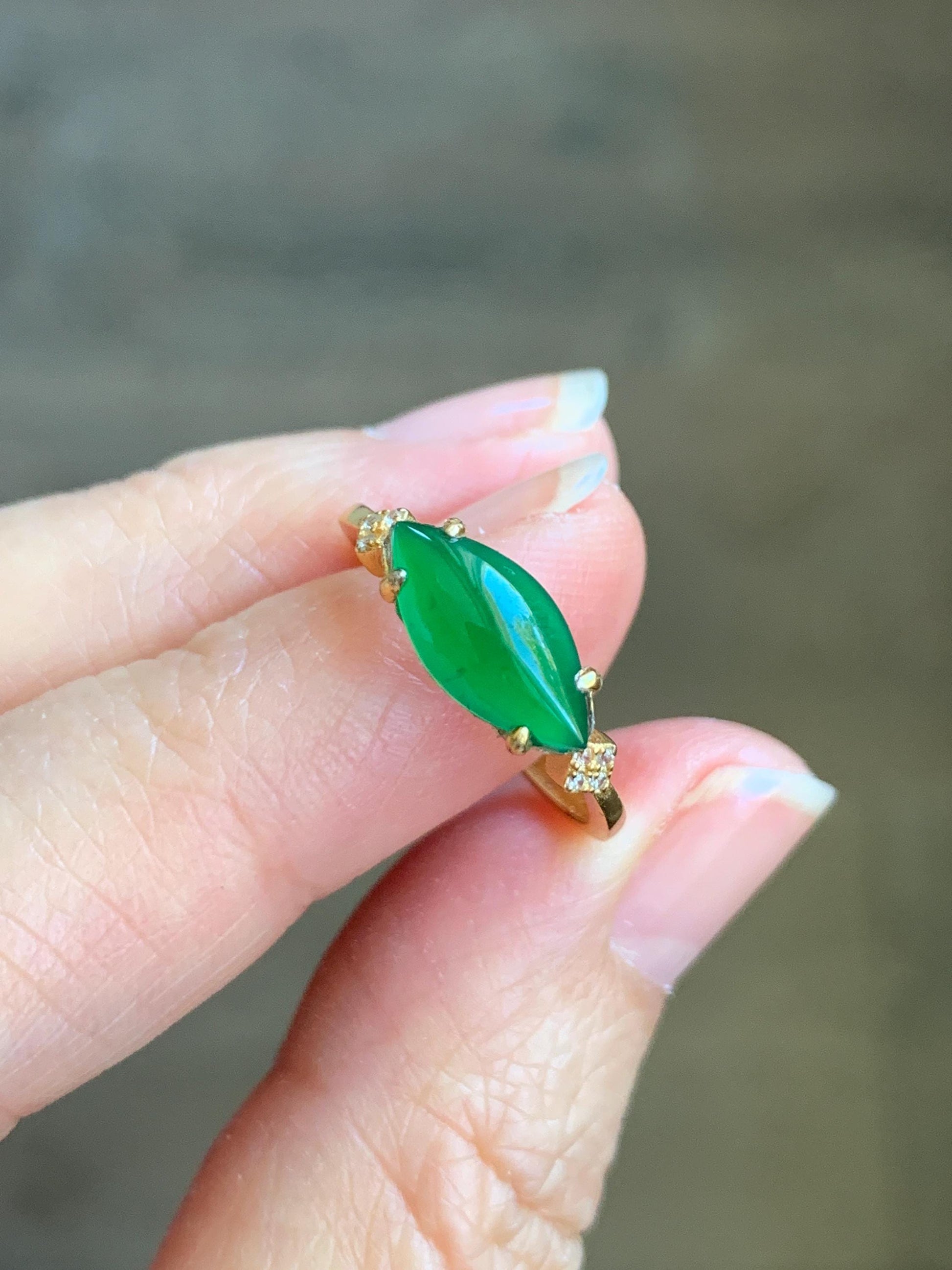 Natural Grade A Guatemalan Icy Translucent Vibrant Green Marquise Jadeite Ring Sterling Silver Size Adjustable 天然冰危绿马眼翡翠银镶戒指 WLD150A