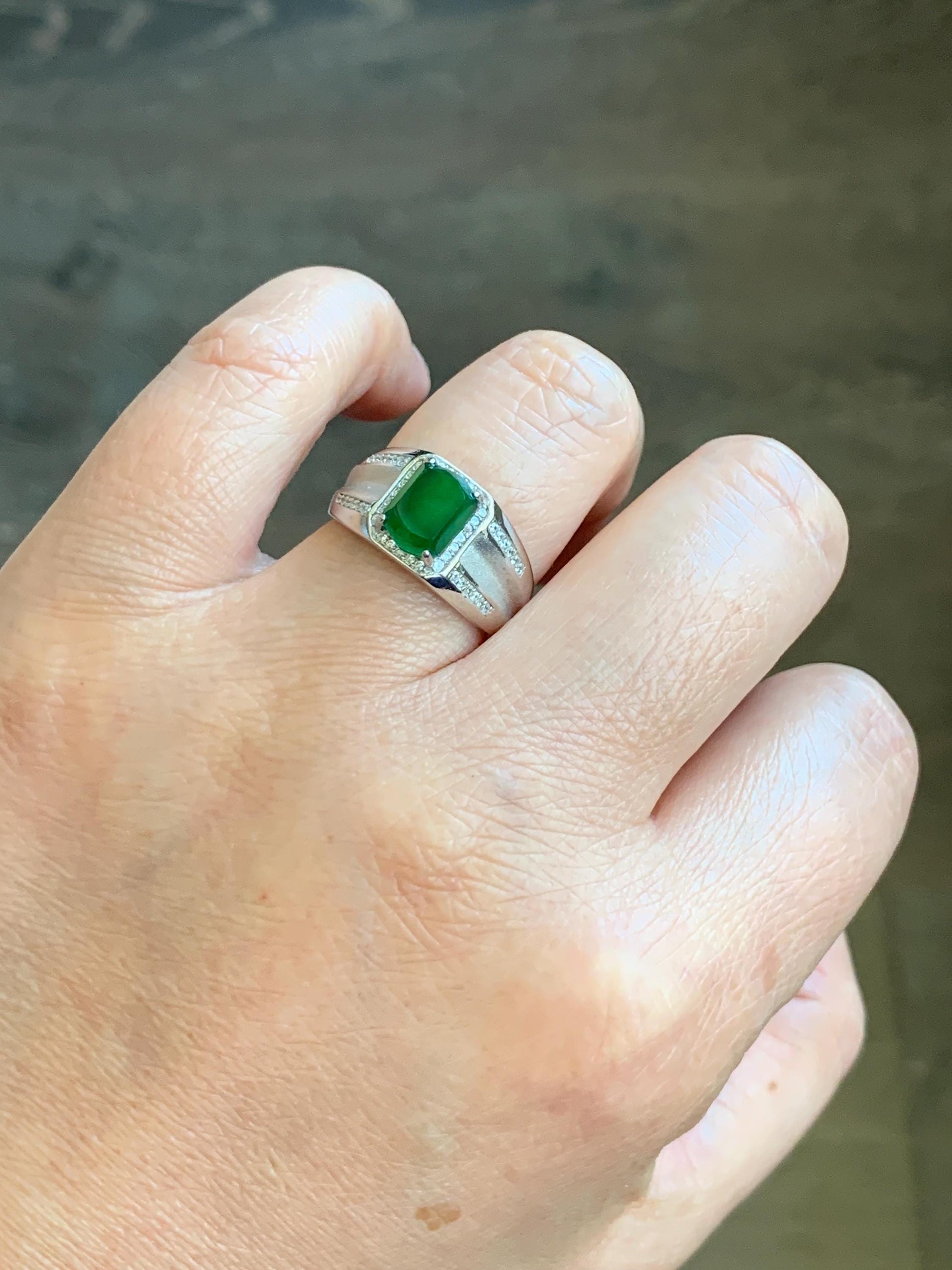 Natural Grade A Guatemalan Icy Translucent Vibrant Green Faceted Jadeite Ring Sterling Silver Size Adjustable 天然冰危绿翡翠切割面银镶戒指 EML110
