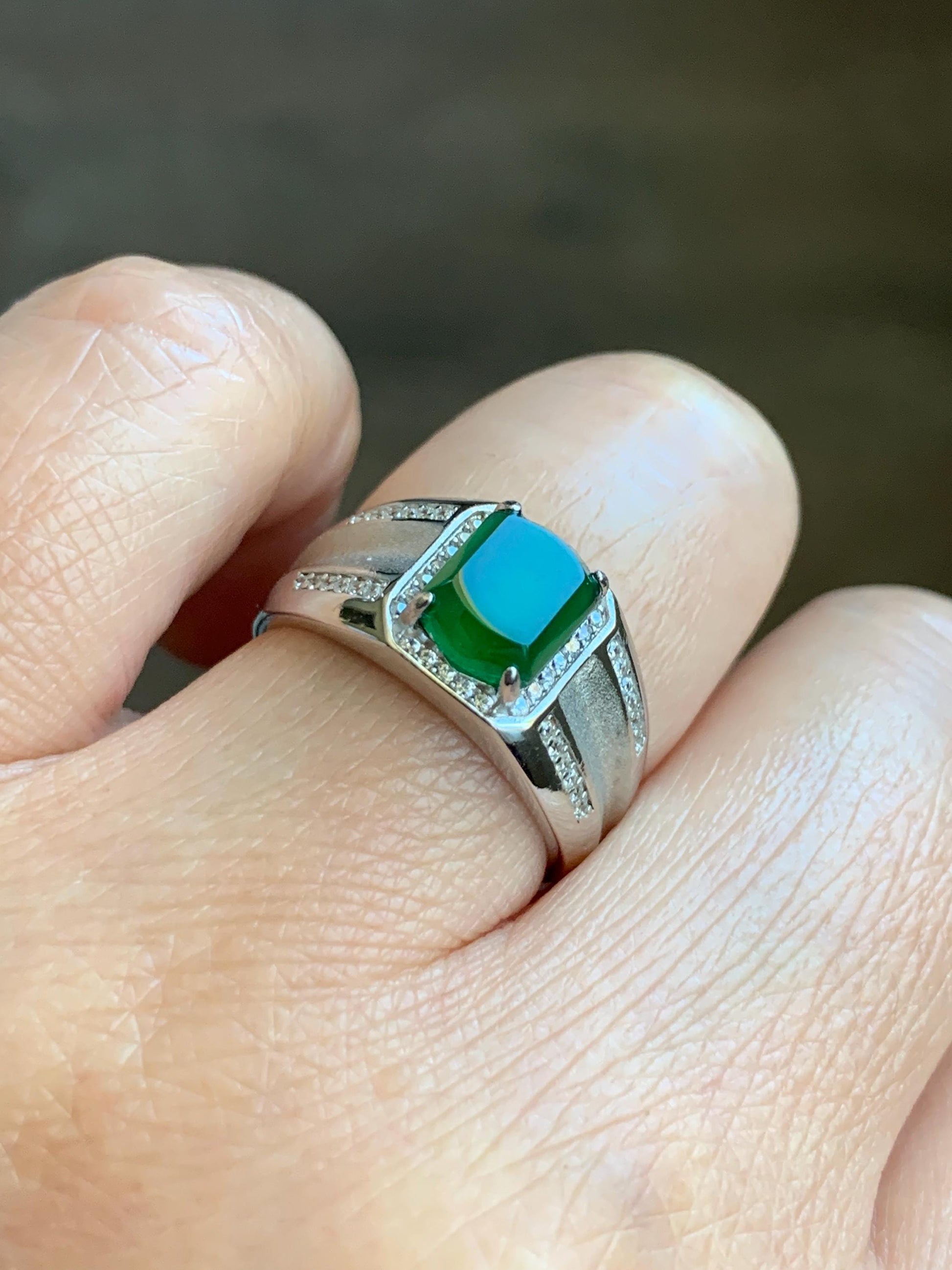 Natural Grade A Guatemalan Icy Translucent Vibrant Green Faceted Jadeite Ring Sterling Silver Size Adjustable 天然冰危绿翡翠切割面银镶戒指 EML110