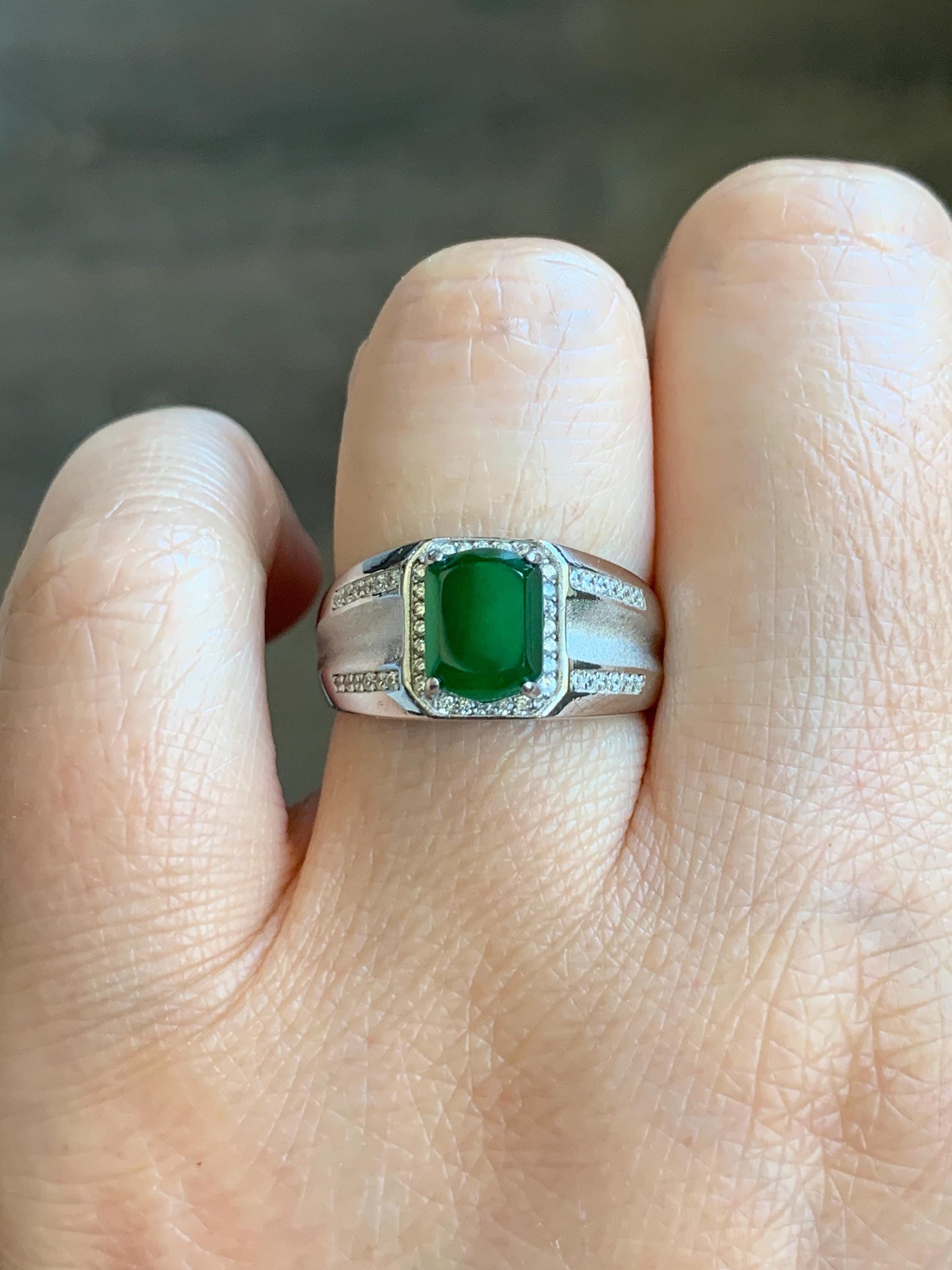 Natural Grade A Guatemalan Icy Translucent Vibrant Green Faceted Jadeite Ring Sterling Silver Size Adjustable 天然冰危绿翡翠切割面银镶戒指 EML110