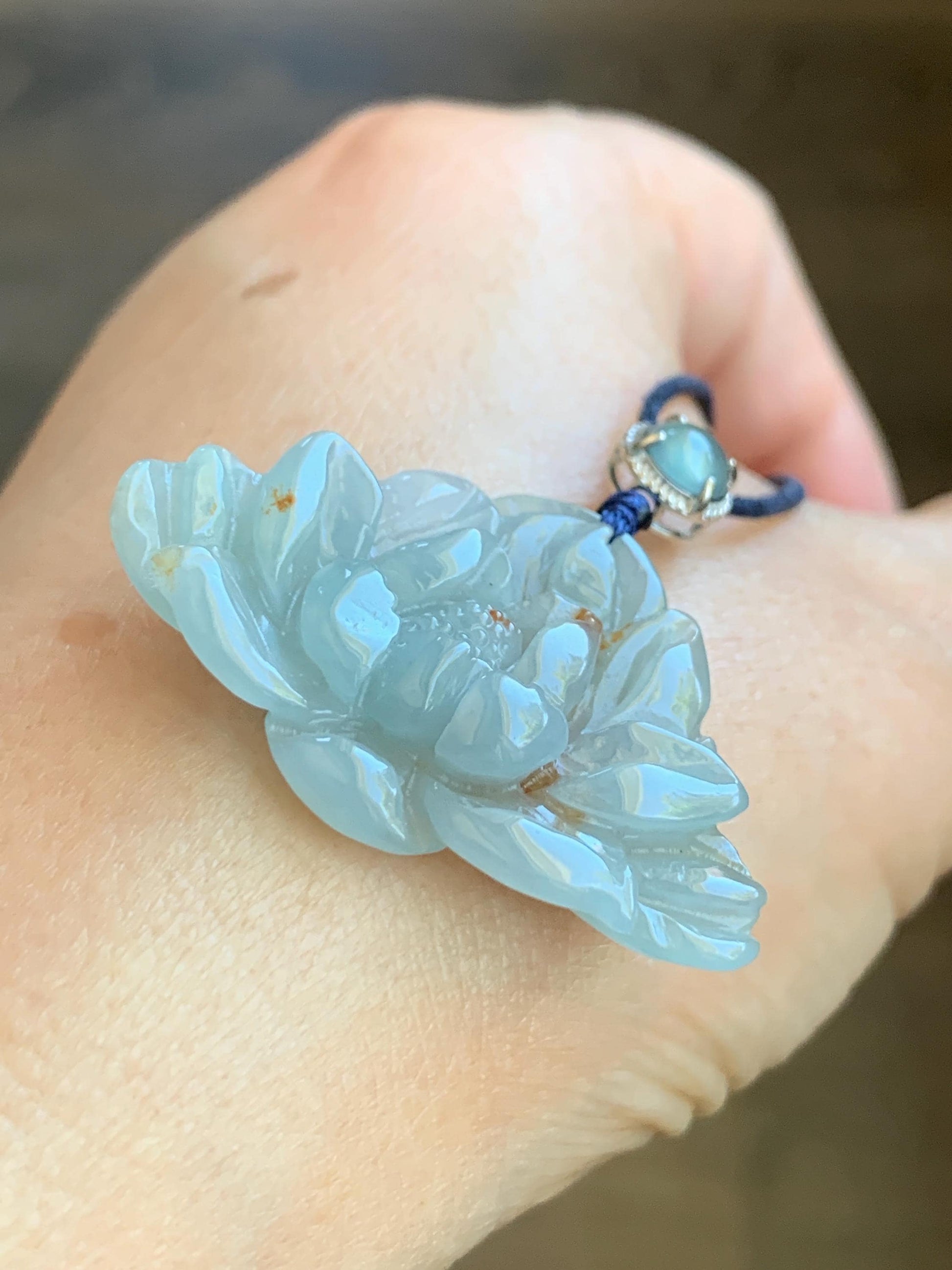 Natural Grade A Icy Translucent Pastel Blue Golden Brown Marbled Jadeite Lotus Flower Rope Necklace Sterling Silver 27" 9g 天然冰胶淡蓝撒金翡翠莲花吊坠 B