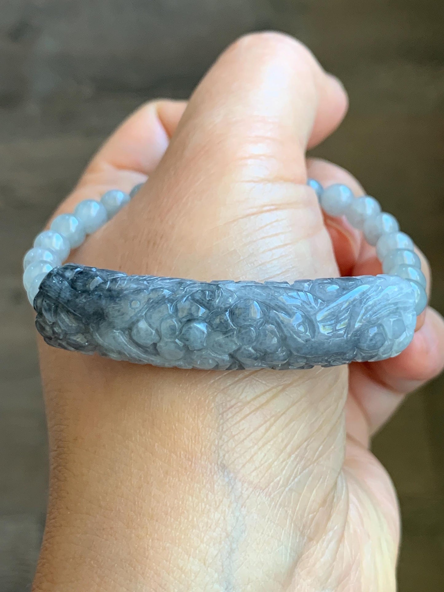 Natural Grade A Icy Translucent Wuji Jadeite Engraved Birds & Flower Cuff Wuji Beads Beaded Rope Bracelet 6.75” 21g 天然冰乌鸡翡翠仿古雕手牌手串 XQW139