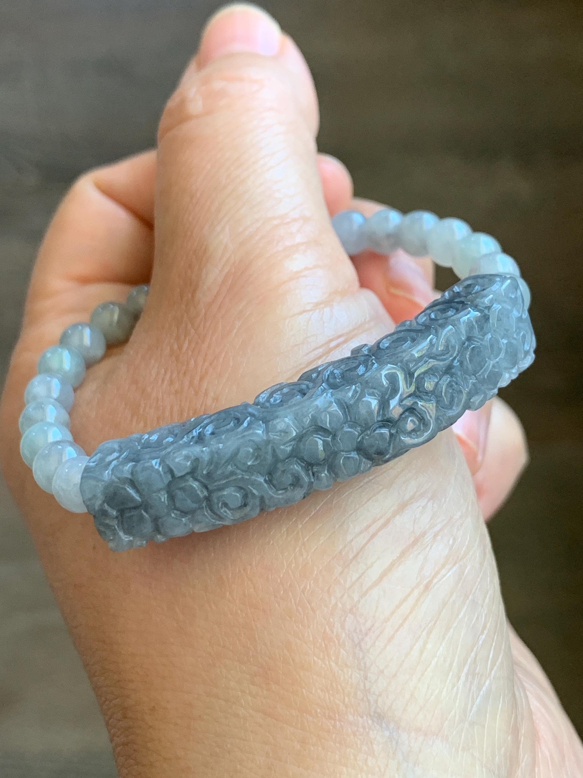 Natural Grade A Icy Translucent Wuji Jadeite Engraved Cuff Wuji Jadeite Beads Beaded Rope Bracelet 6.75” 19g 天然冰乌鸡翡翠仿古雕手牌手串 FGW129