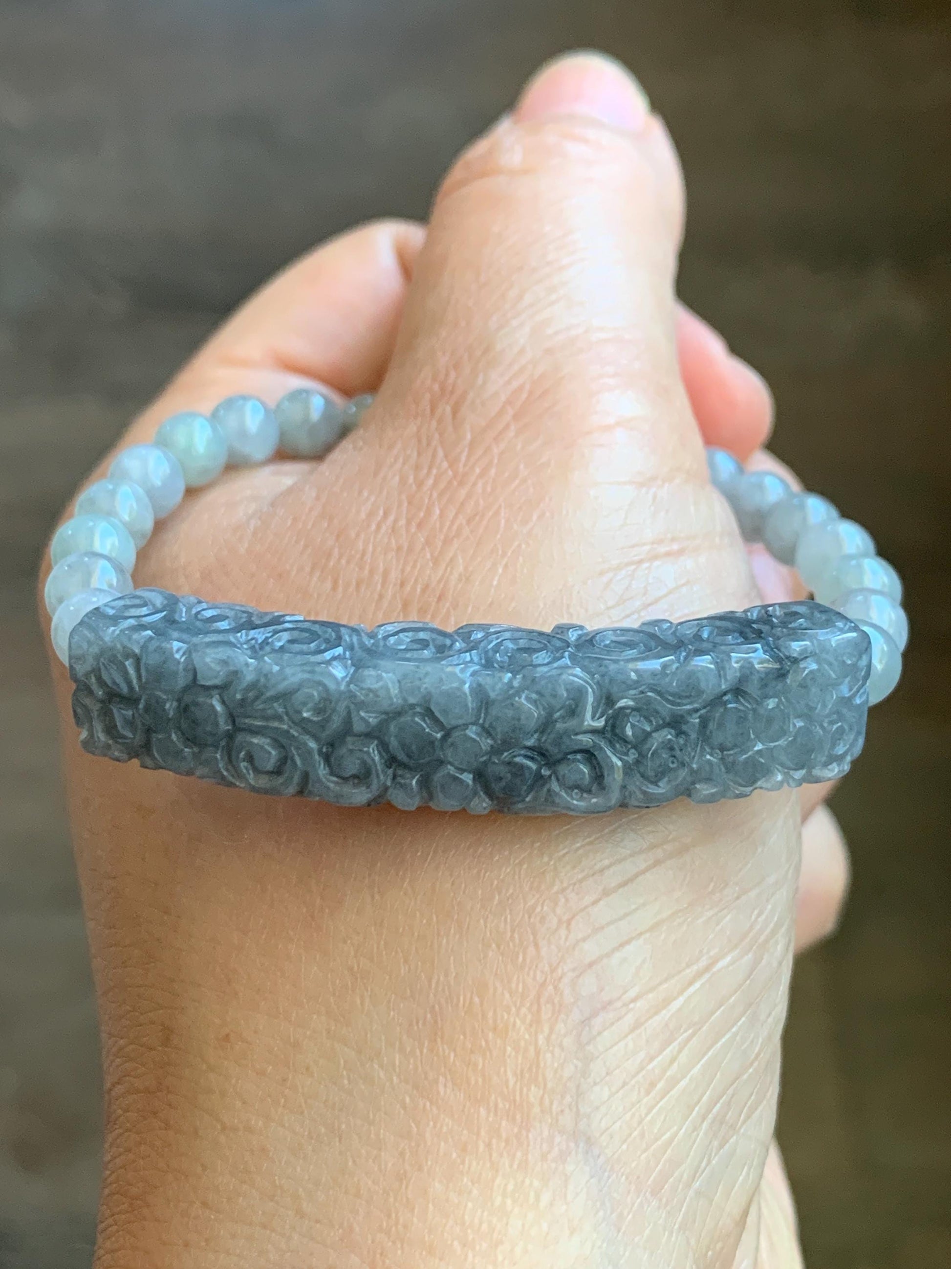Natural Grade A Icy Translucent Wuji Jadeite Engraved Cuff Wuji Jadeite Beads Beaded Rope Bracelet 6.75” 19g 天然冰乌鸡翡翠仿古雕手牌手串 FGW129
