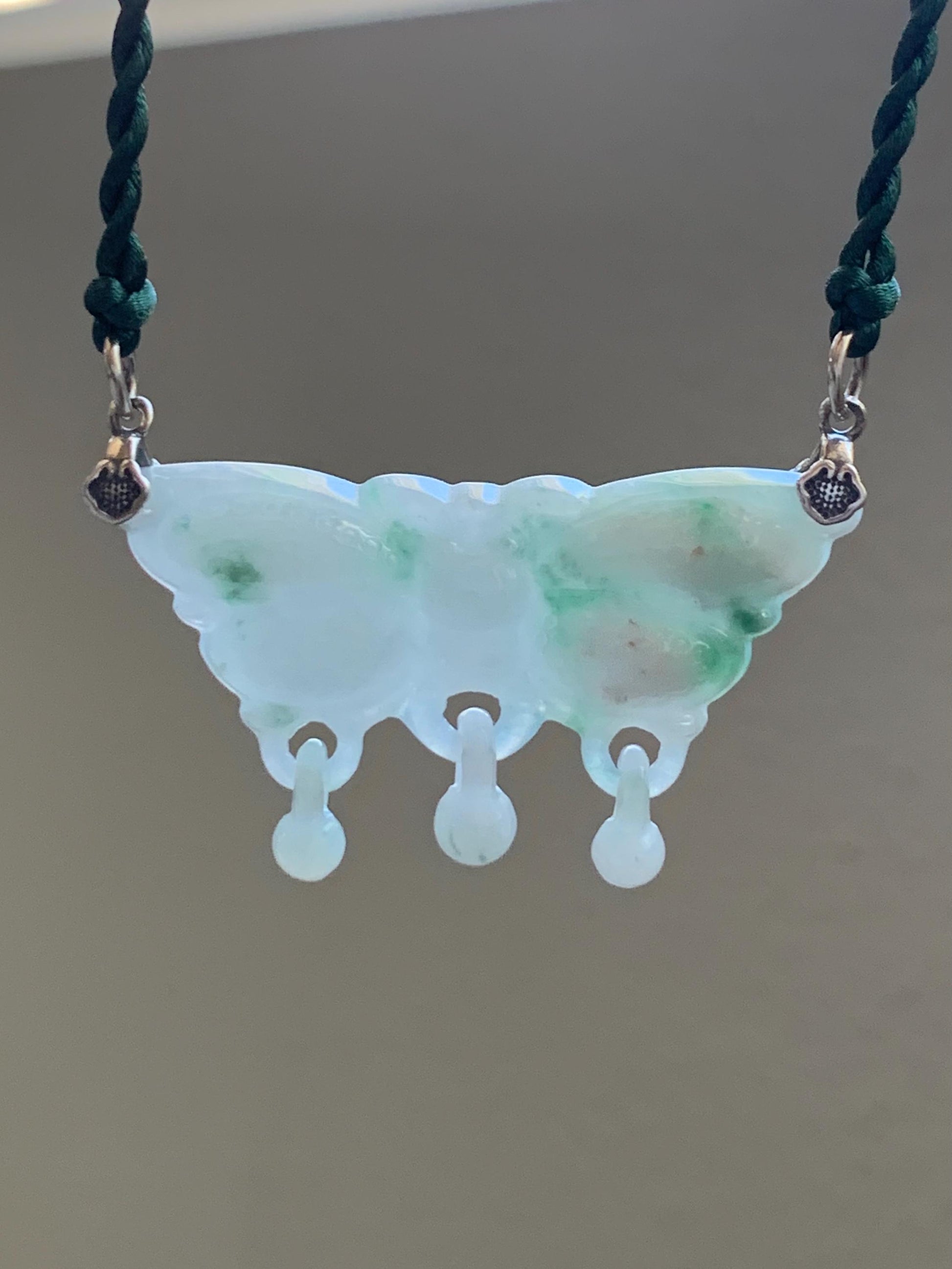 Natural Grade A Icy Translucent Green Marbled Jadeite Butterfly Pendant Rope Necklace Sterling Silver Clasp 20” 11g 天然冰飘花翡翠蝴蝶玉衡吊坠项链 A