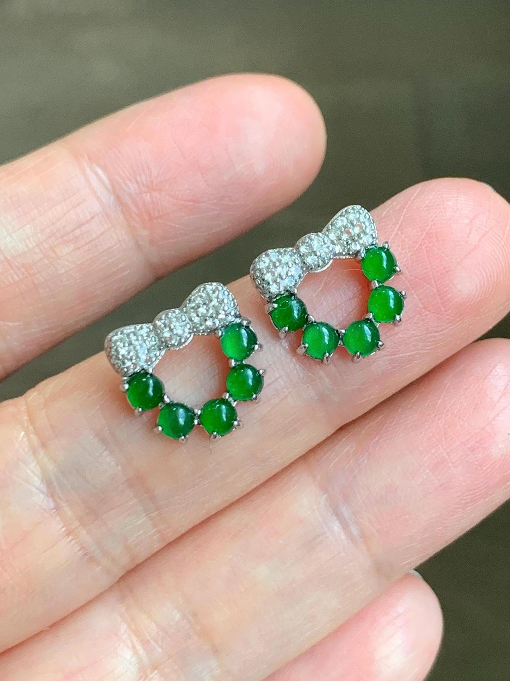 Natural Guatemalan Grade A Icy Translucent Vibrant Green Jadeite Wreath Design Stud Earrings S925 Sterling Silver 2g 天然冰危绿翡翠银镶耳钉 WLQ120