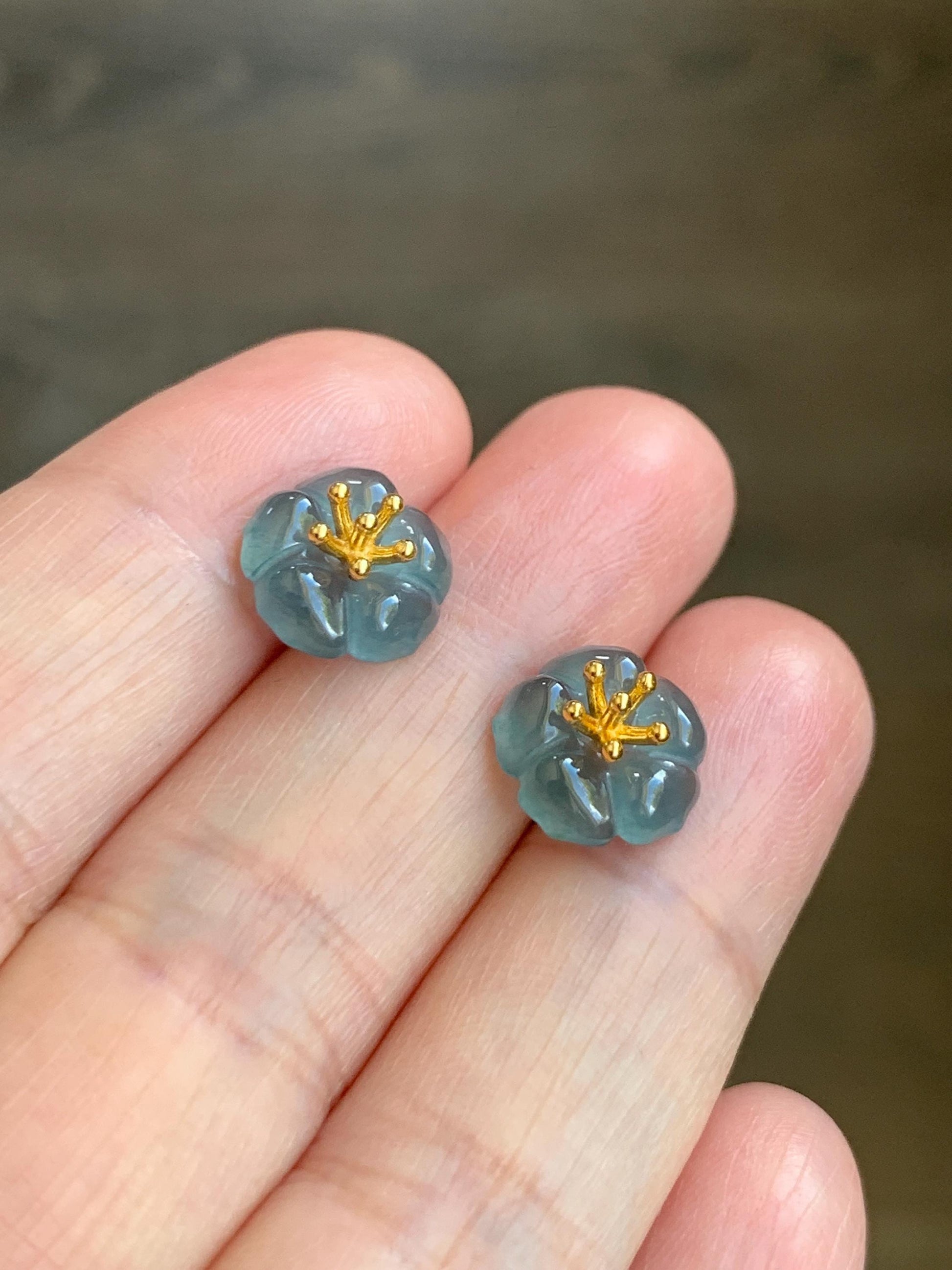 Natural Guatemalan Icy Highly Translucent Gelatinous Deep Indigo Blue Jadeite Cherry Blossom Stud Earring Sterling Silver 天然高冰危蓝翡翠梅花银镶耳钉