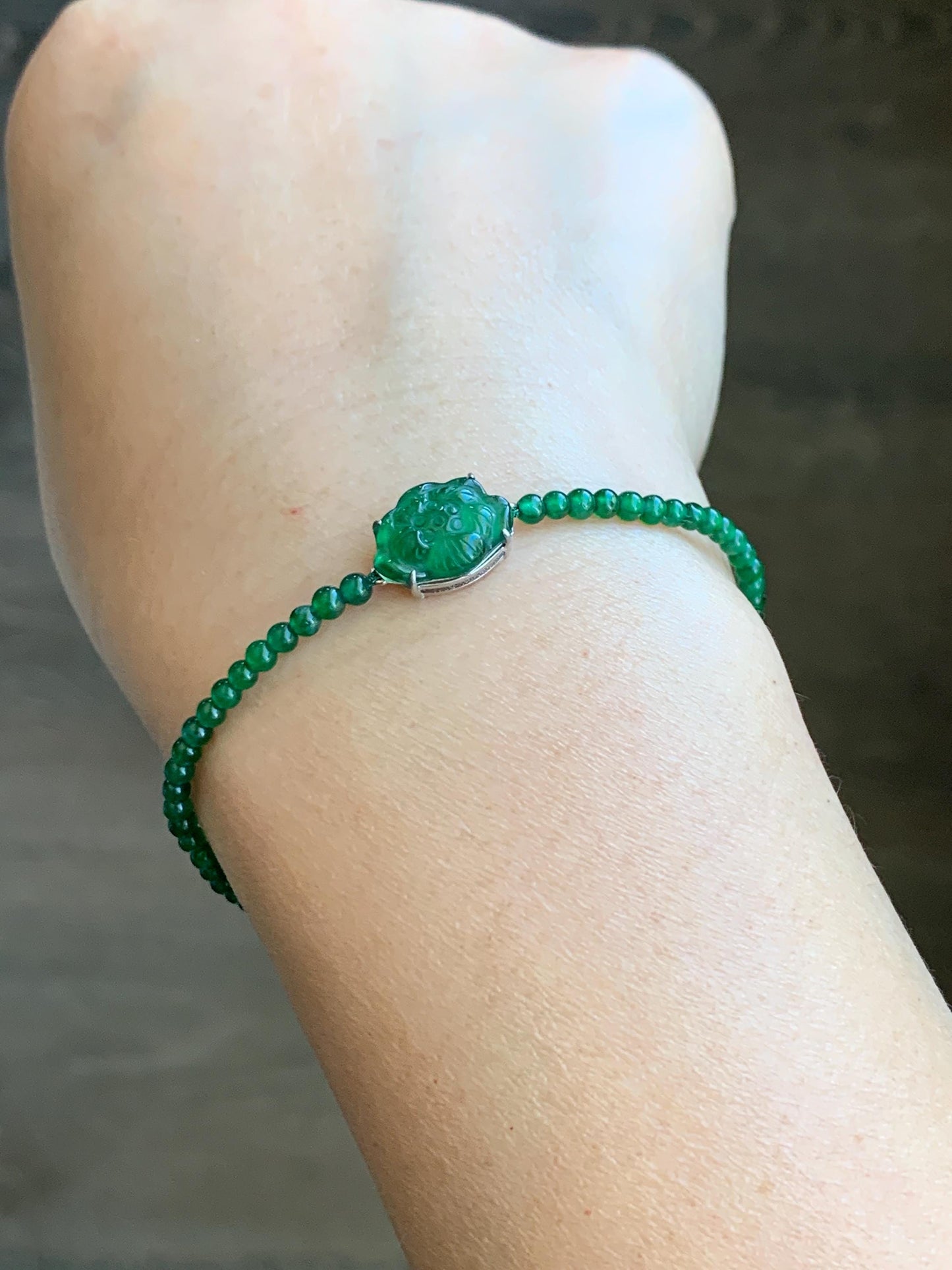 Natural Guatemalan Icy Translucent Vibrant Green Jadeite Lotus Flower Petite Beaded Bracelet 6.75” Sterling Silver 3g 天然冰危绿翡翠莲花小圆珠手串 LHX400
