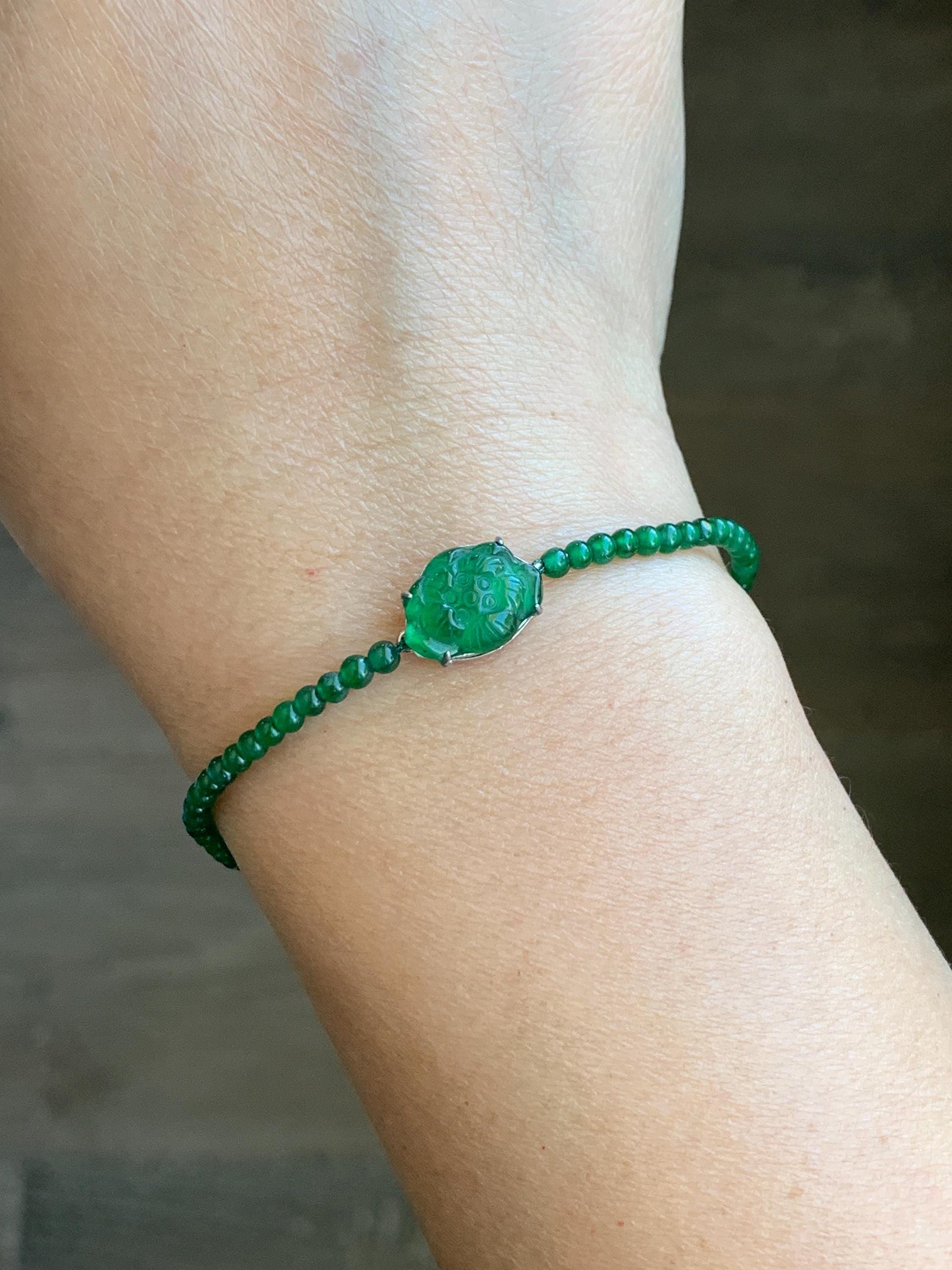 Natural Guatemalan Icy Translucent Vibrant Green Jadeite Lotus Flower Petite Beaded Bracelet 6.75” Sterling Silver 3g 天然冰危绿翡翠莲花小圆珠手串 LHX400