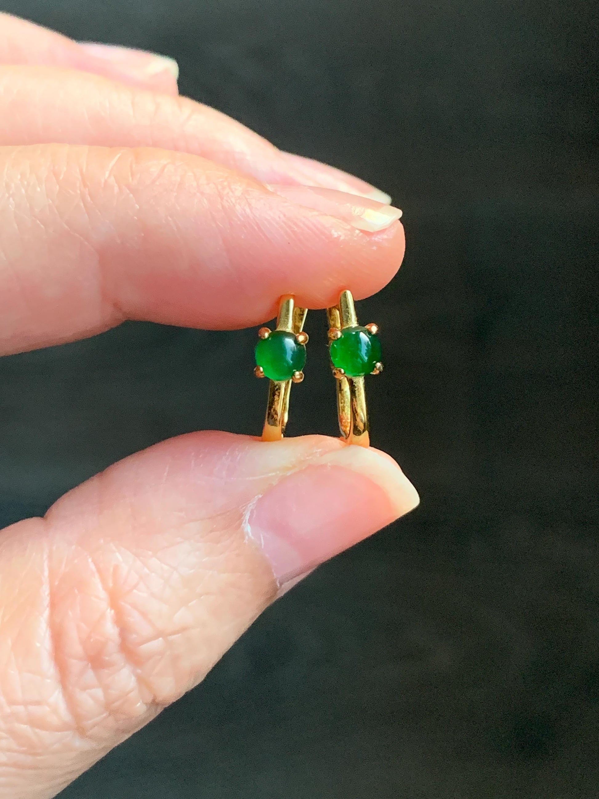 Natural Guatemalan Grade A Icy Translucent Vibrant Green Jadeite Hoop Huggie Earrings Sterling Silver Yellow Gold Overlay 天然冰危绿翡翠银镶耳包 JDEB55