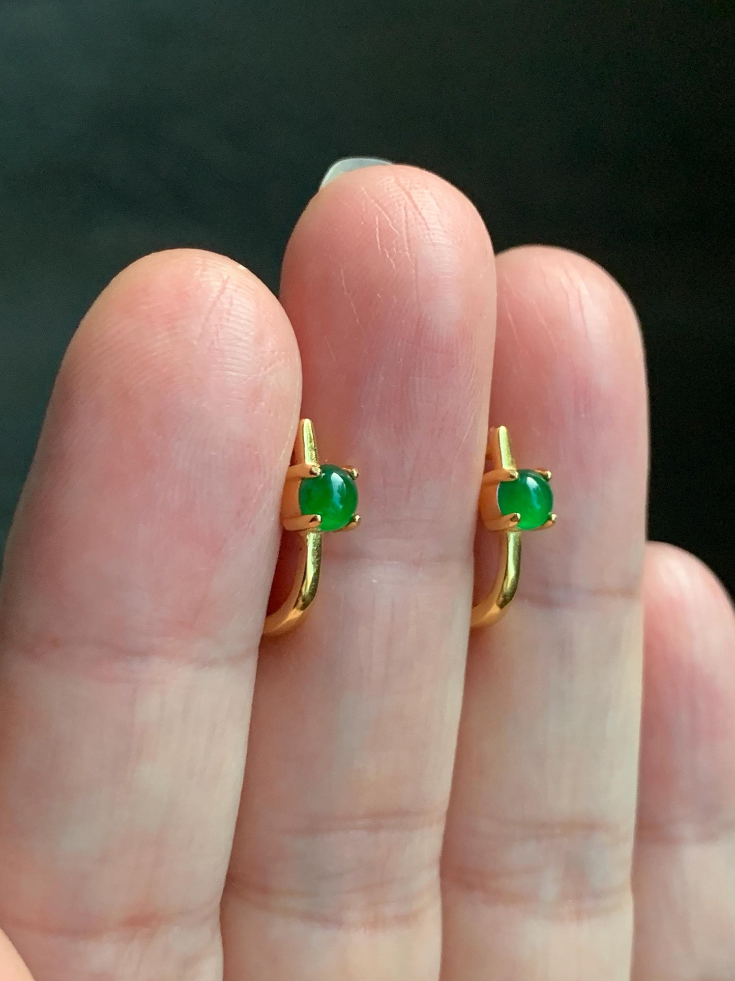 Natural Guatemalan Grade A Icy Translucent Vibrant Green Jadeite Hoop Huggie Earrings Sterling Silver Yellow Gold Overlay 天然冰危绿翡翠银镶耳包 JDEB55