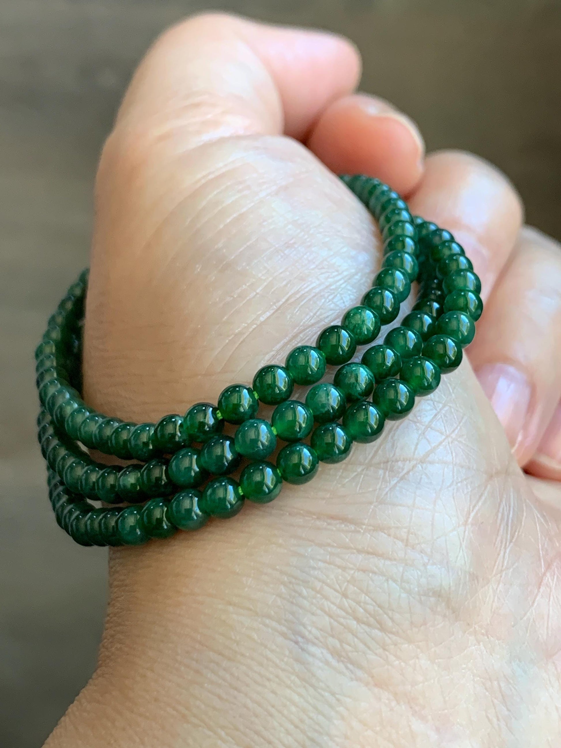 Certified Grade A Natural Guatemalan Icy Translucent Intense Green Jadeite Petite Beads Beaded Necklace 3.8mm 21” 14g 天然冰危绿翡翠小圆珠项链 1698