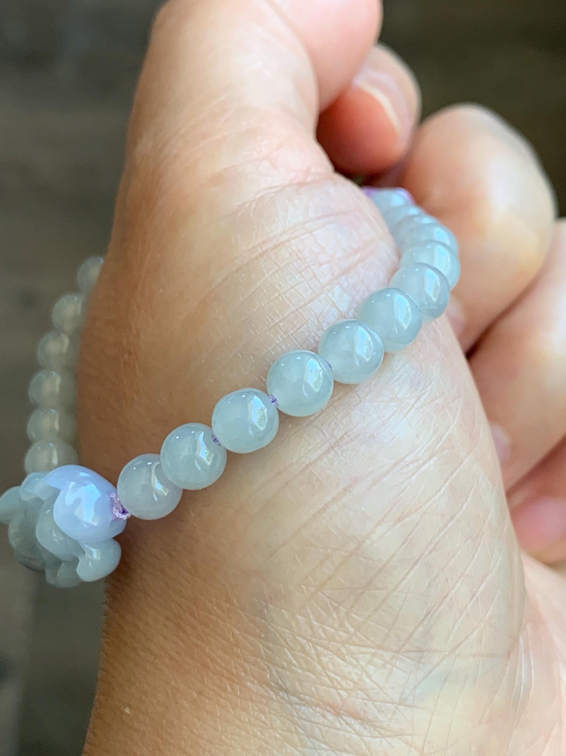 Natural Grade A Icy Translucent Gelatinous Pastel Purplish Blue Jade Jadeite Lotus Flower Beaded Bracelet 6.5" 11g 天然冰淡蓝紫底翡翠莲花圆珠手串 DLZ-B