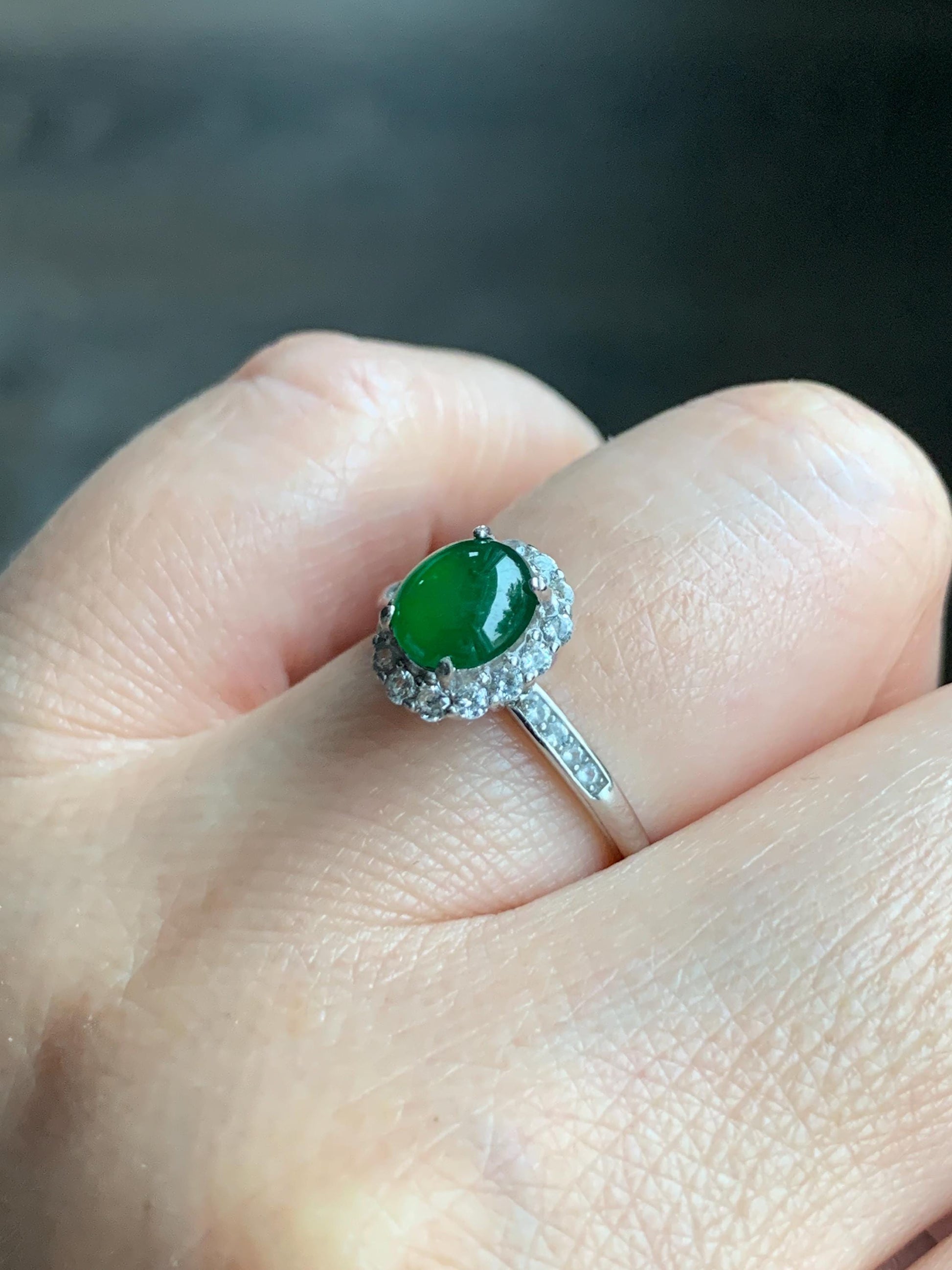 Natural Grade A Guatemalan Icy Translucent Vibrant Green Oval Cabochon Jadeite Halo Ring Sterling Silver Size Adjustable 天然冰危绿翡翠银镶戒指 WLH88T