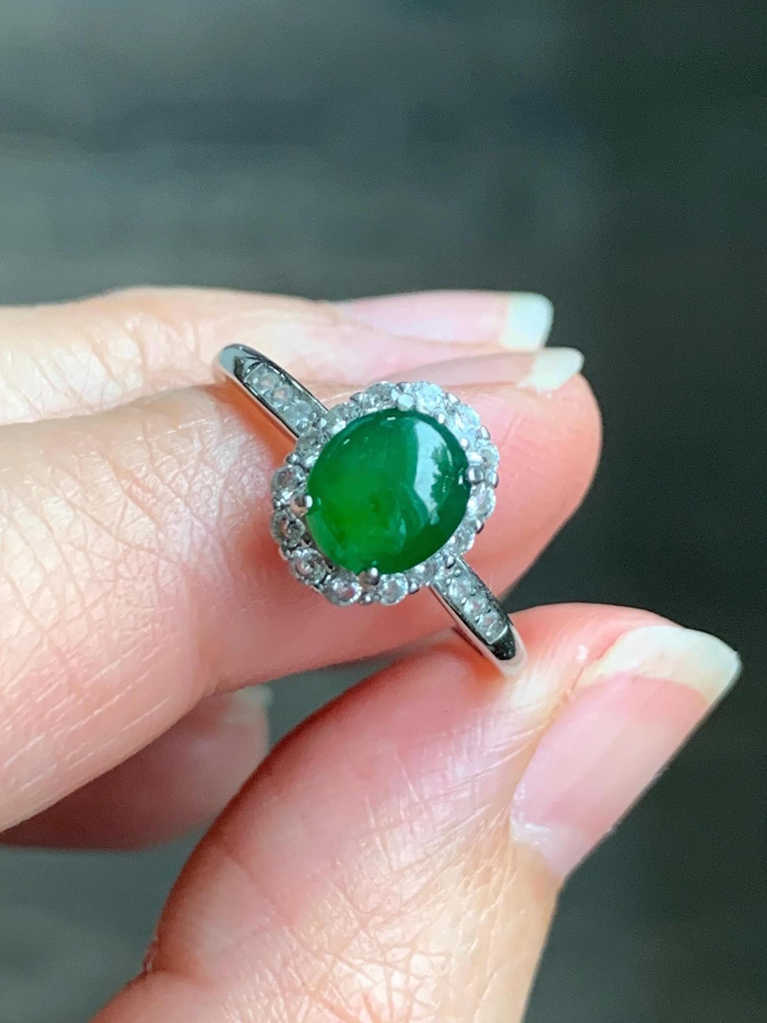 Natural Grade A Guatemalan Icy Translucent Vibrant Green Oval Cabochon Jadeite Halo Ring Sterling Silver Size Adjustable 天然冰危绿翡翠银镶戒指 WLH88T
