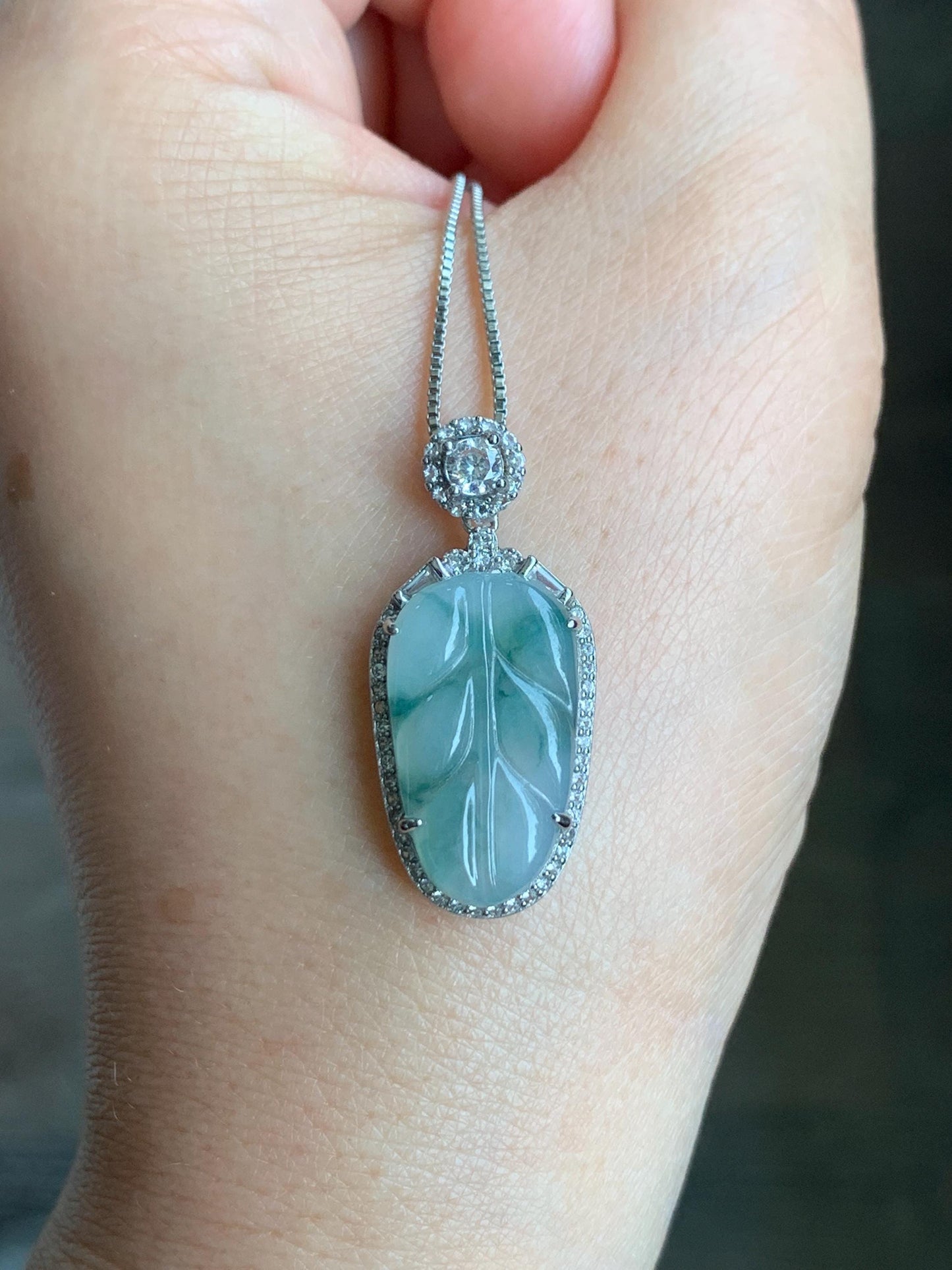 Small Natural Grade A Icy Highly Translucent Gelatinous Green Marbled Jadeite Leaf Pendant S925 Sterling Silver 天然冰胶飘绿花翡翠叶子银镶吊坠 YXR88-E