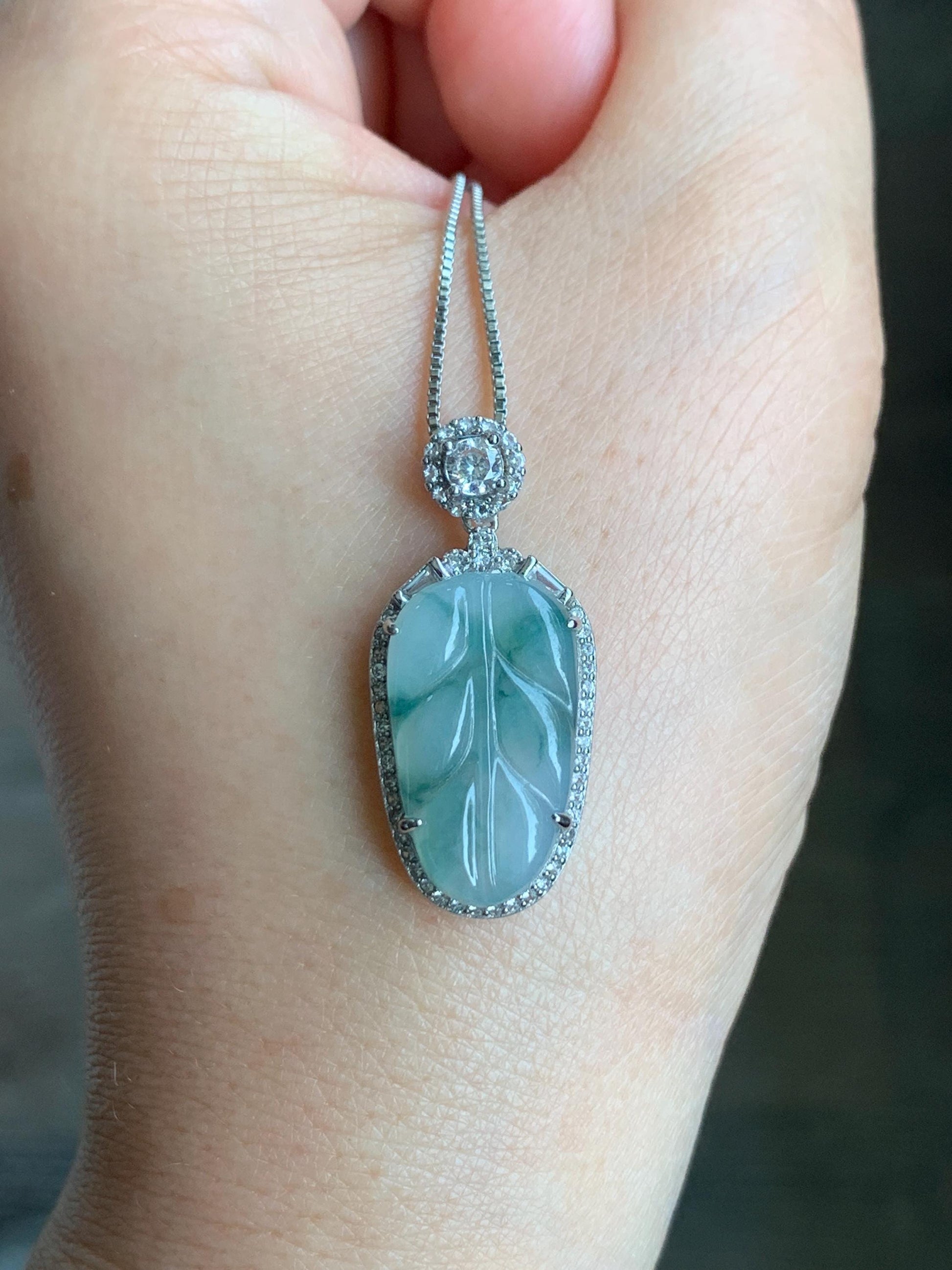 Small Natural Grade A Icy Highly Translucent Gelatinous Green Marbled Jadeite Leaf Pendant S925 Sterling Silver 天然冰胶飘绿花翡翠叶子银镶吊坠 YXR88-E