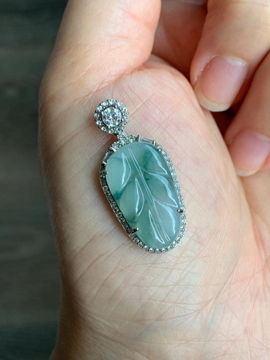 Small Natural Grade A Icy Highly Translucent Gelatinous Green Marbled Jadeite Leaf Pendant S925 Sterling Silver 天然冰胶飘绿花翡翠叶子银镶吊坠 YXR88-E