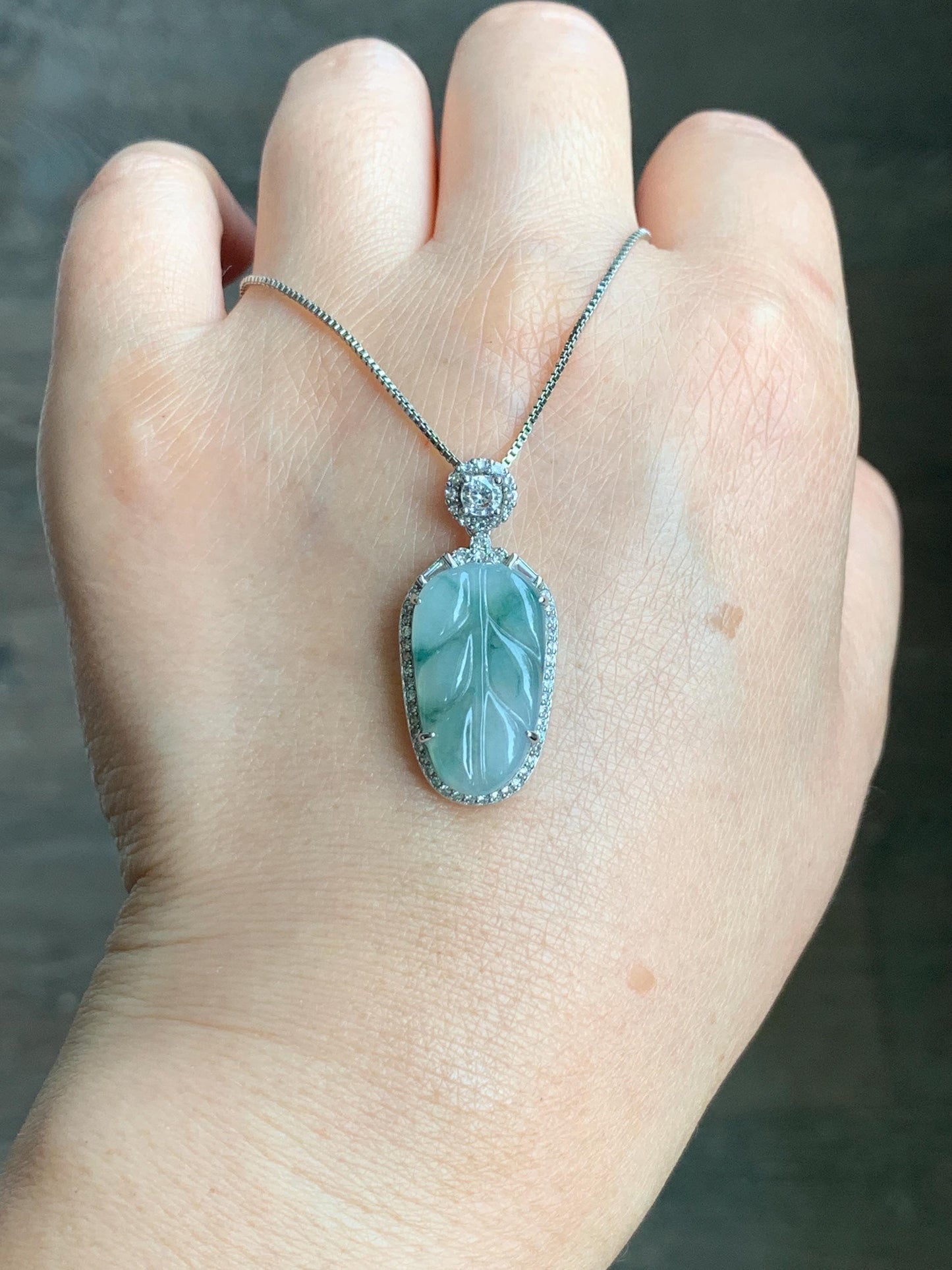 Small Natural Grade A Icy Highly Translucent Gelatinous Green Marbled Jadeite Leaf Pendant S925 Sterling Silver 天然冰胶飘绿花翡翠叶子银镶吊坠 YXR88-E