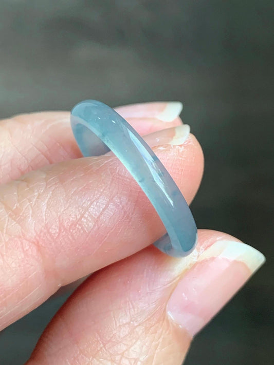 Natural Grade A Guatemalan Icy Highly Translucent Gelatinous Pastel Blue & Blue Marbled Jadeite Band Ring Size 7.75 天然冰危浅蓝起光飘蓝花翡翠戒圈 PLH68