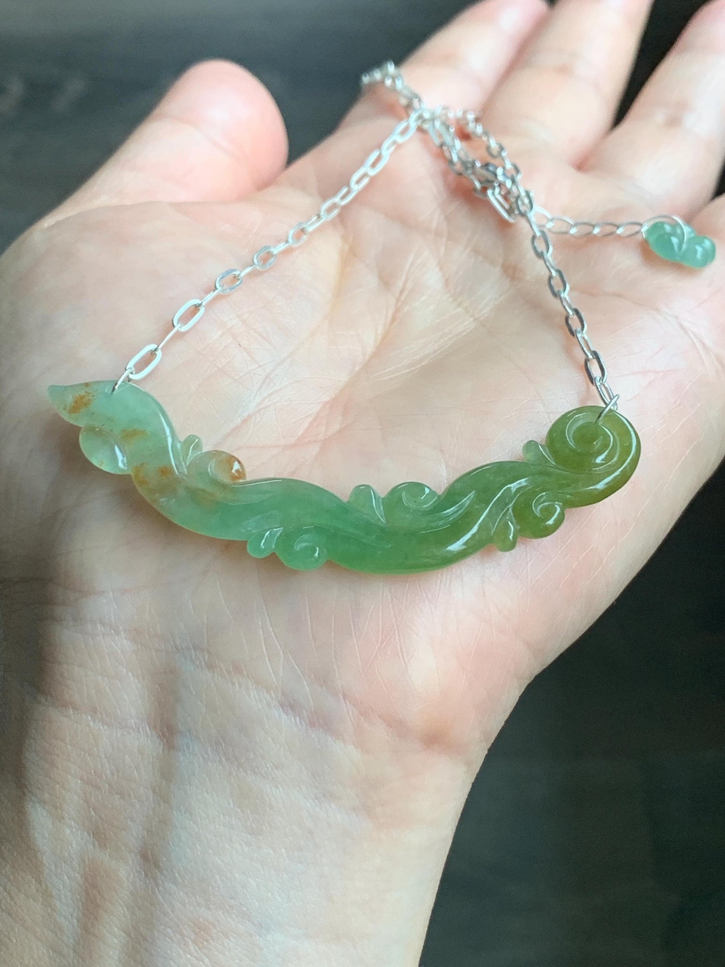 Natural Grade A Icy Translucent Tea Green Red Marbled Jadeite Engraved Crescent Pendant 999 Sterling Silver Necklace 天然冰茶黄撒金翡翠玉横足银项链 CHH283