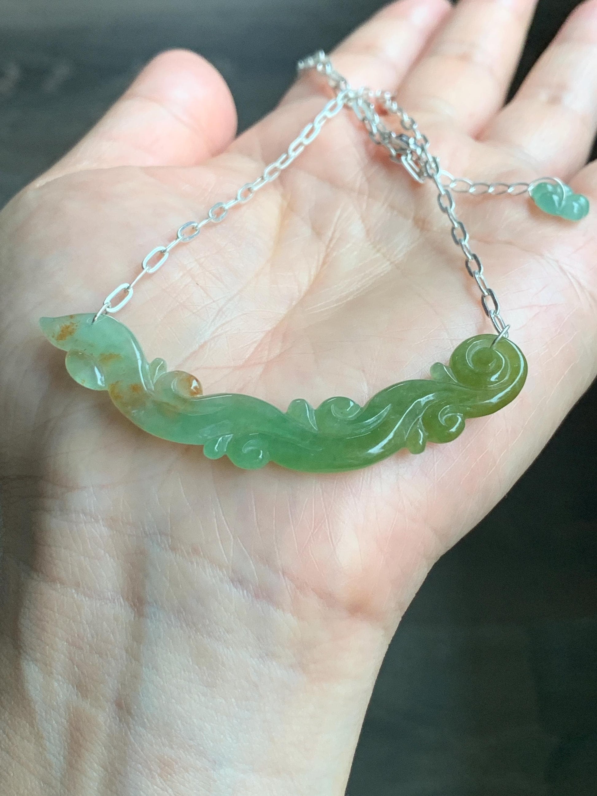 Natural Grade A Icy Translucent Tea Green Red Marbled Jadeite Engraved Crescent Pendant 999 Sterling Silver Necklace 天然冰茶黄撒金翡翠玉横足银项链 CHH283