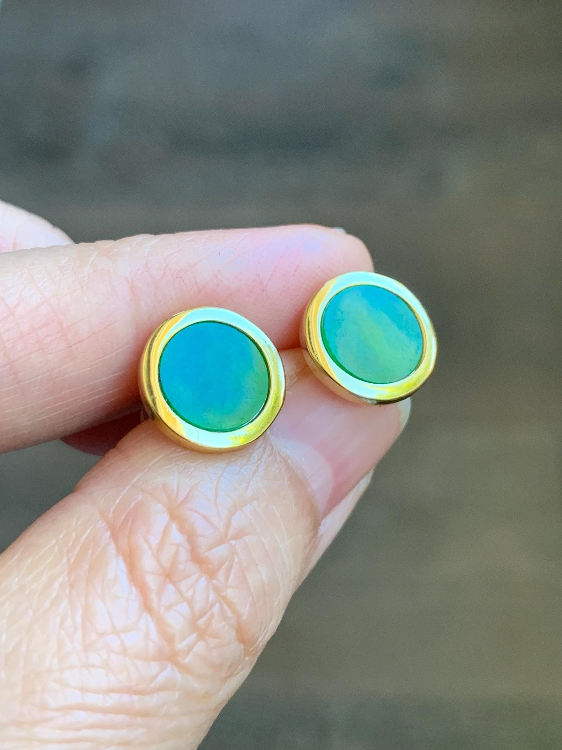 Natural Grade A Vibrant Green Jade Jadeite Coin Stud Earrings S925 Sterling Silver Yellow Gold Overlay 天然阳绿花青翡翠银镶圆耳钉 HQR-G