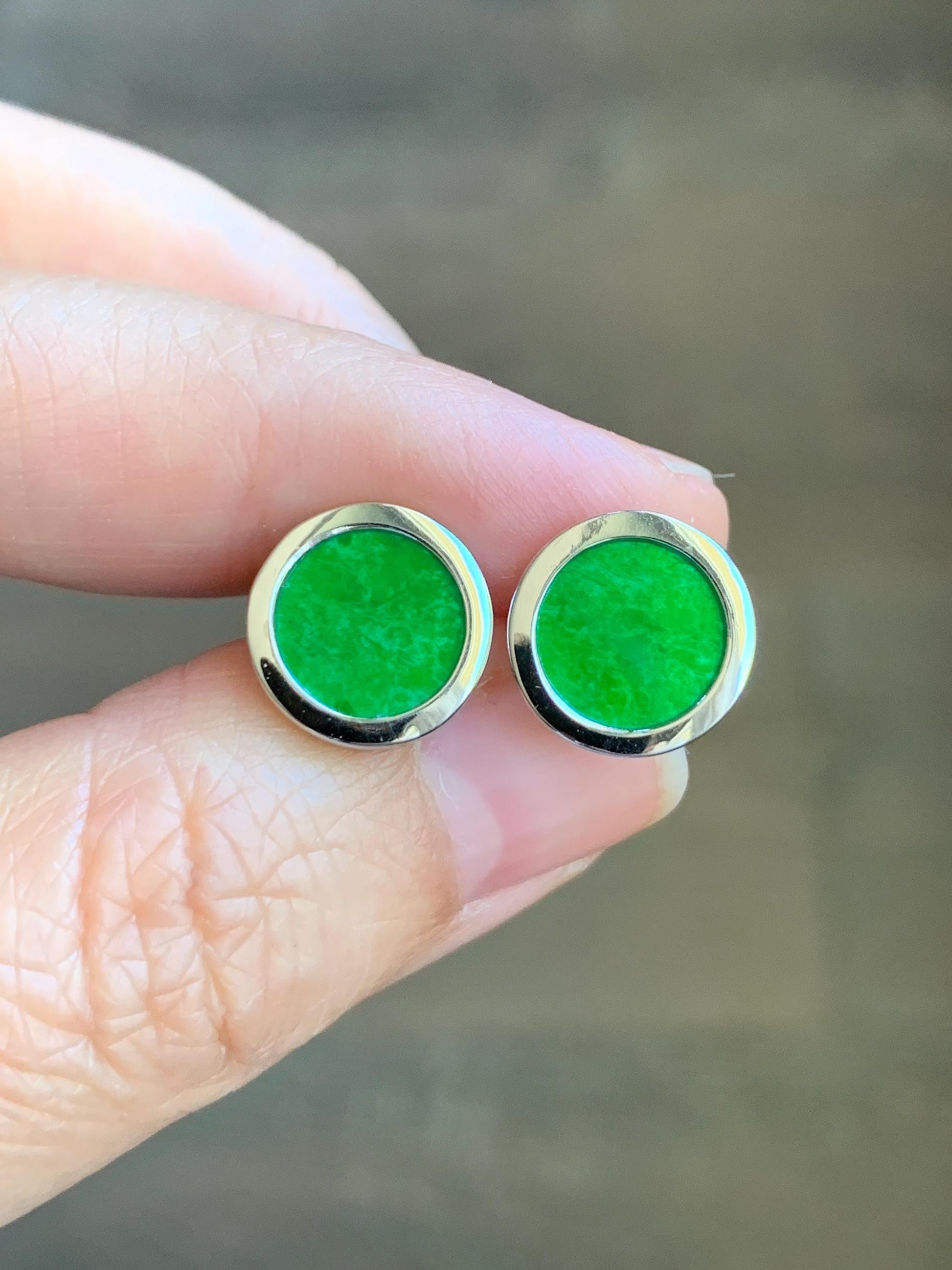 Natural Grade A Translucent Vibrant Green Jade Jadeite Coin Stud Earrings S925 Sterling Silver天然阳绿花青翡翠银镶圆耳钉 HQR-S