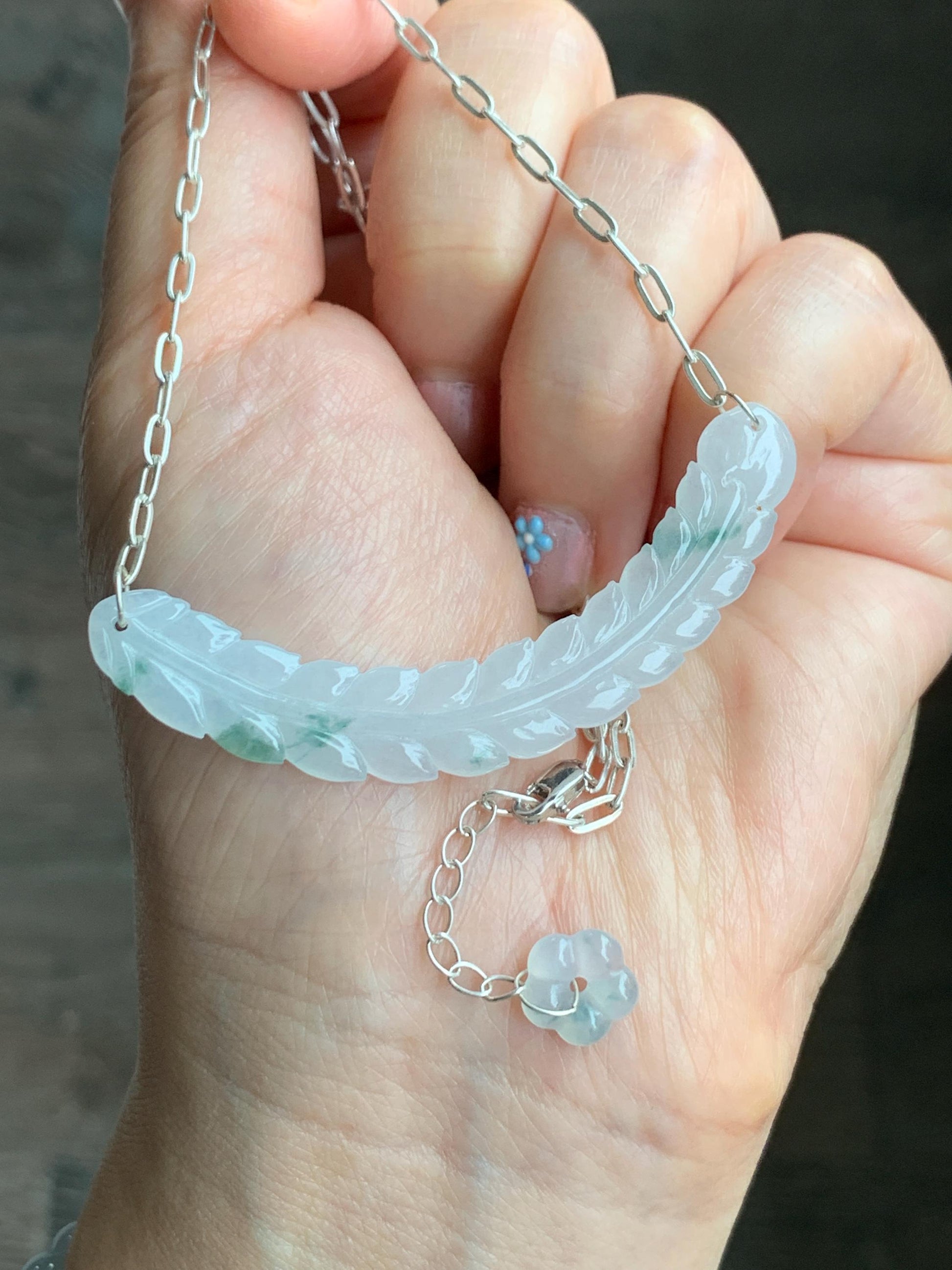 Natural Grade A Icy Highly Translucent Green Marbled Jadeite Crescent Feather Pendant 999 Sterling Silver Necklace 天然冰胶飘花翡翠羽毛玉横足银项链 MPH335