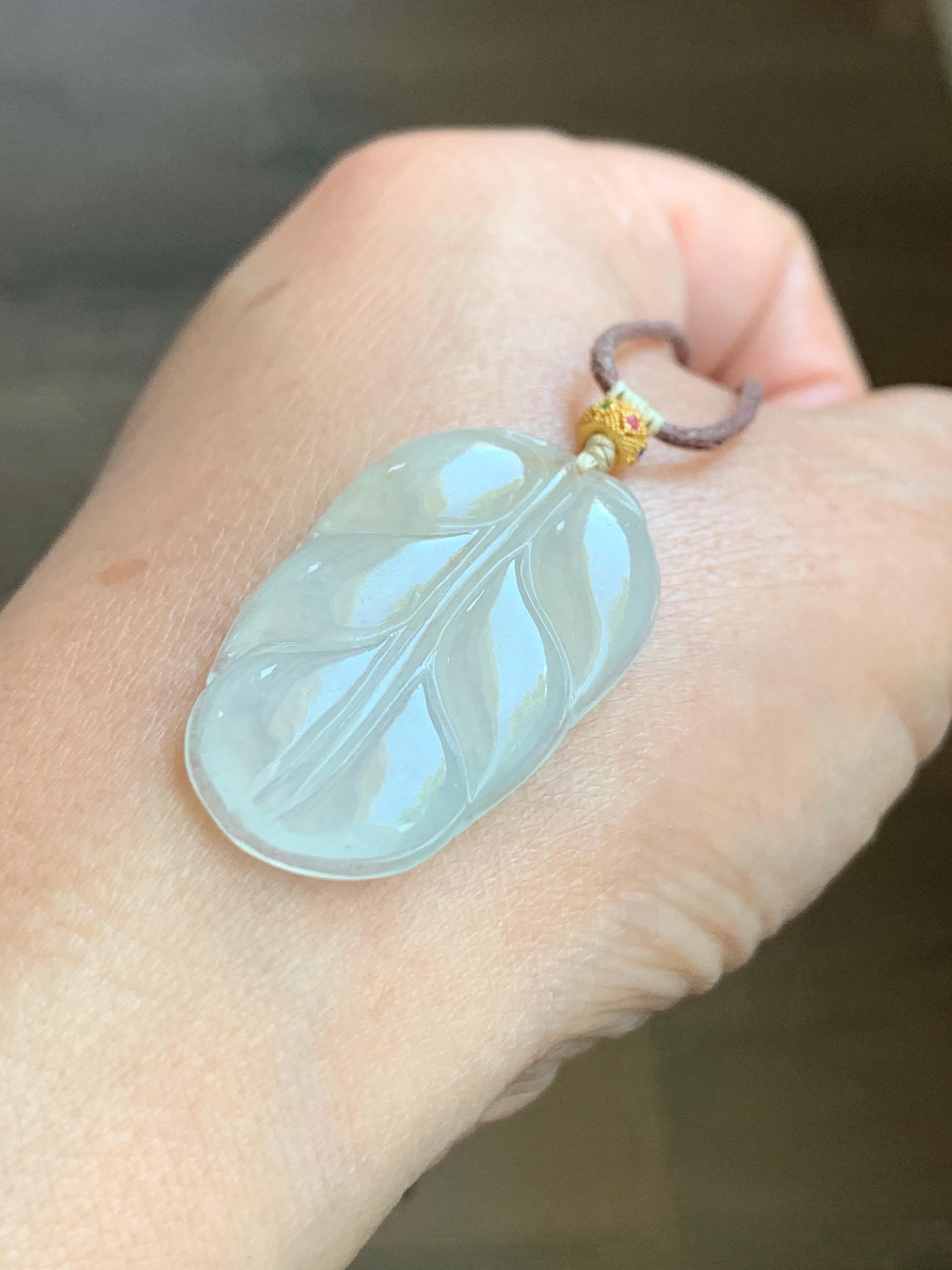 Natural Grade A Icy Highly Translucent Light Beige Golden Marbled Jadeite Leaf Pendant Rope Necklace 24" Adjustable 天然冰糖撒金翡翠大叶有成吊坠项链 MBT-S